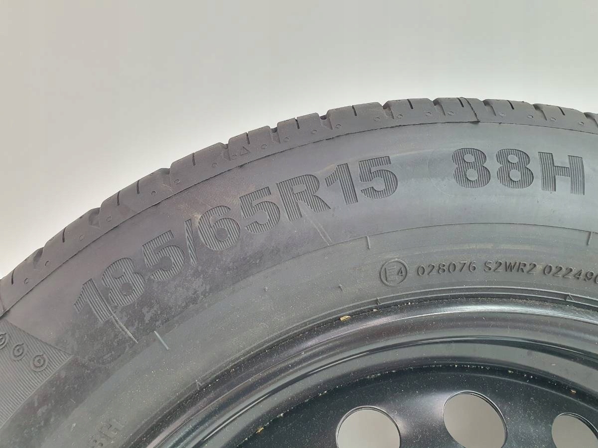 DOJAZDÓWKA KOŁO ZAPASOWE 4X100 DACIA SANDERO II 185 65 15 ET40 Rodzaj felg Stalowe