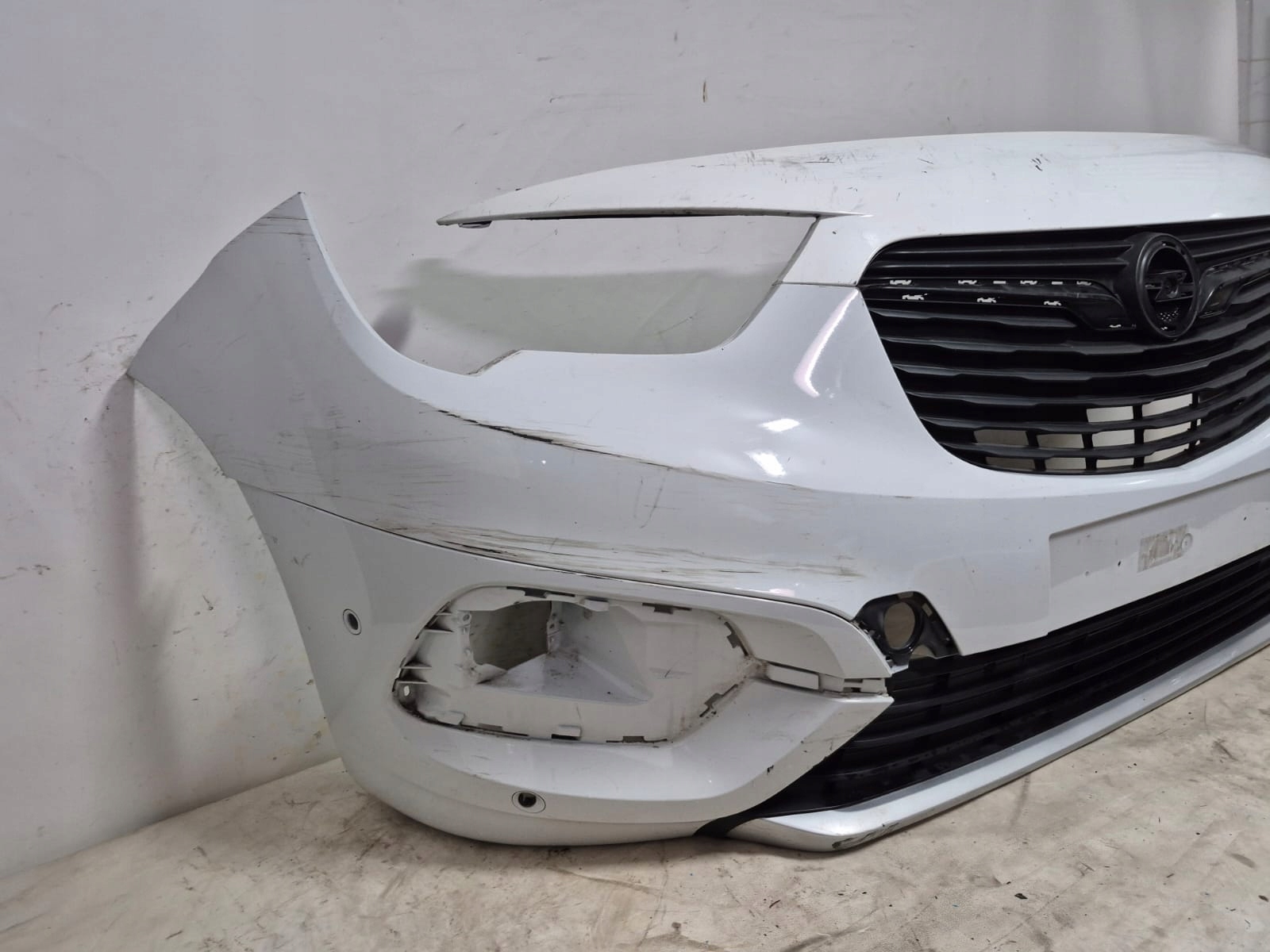 OPEL COMBO E 18- bumper front front PDC 9816774280