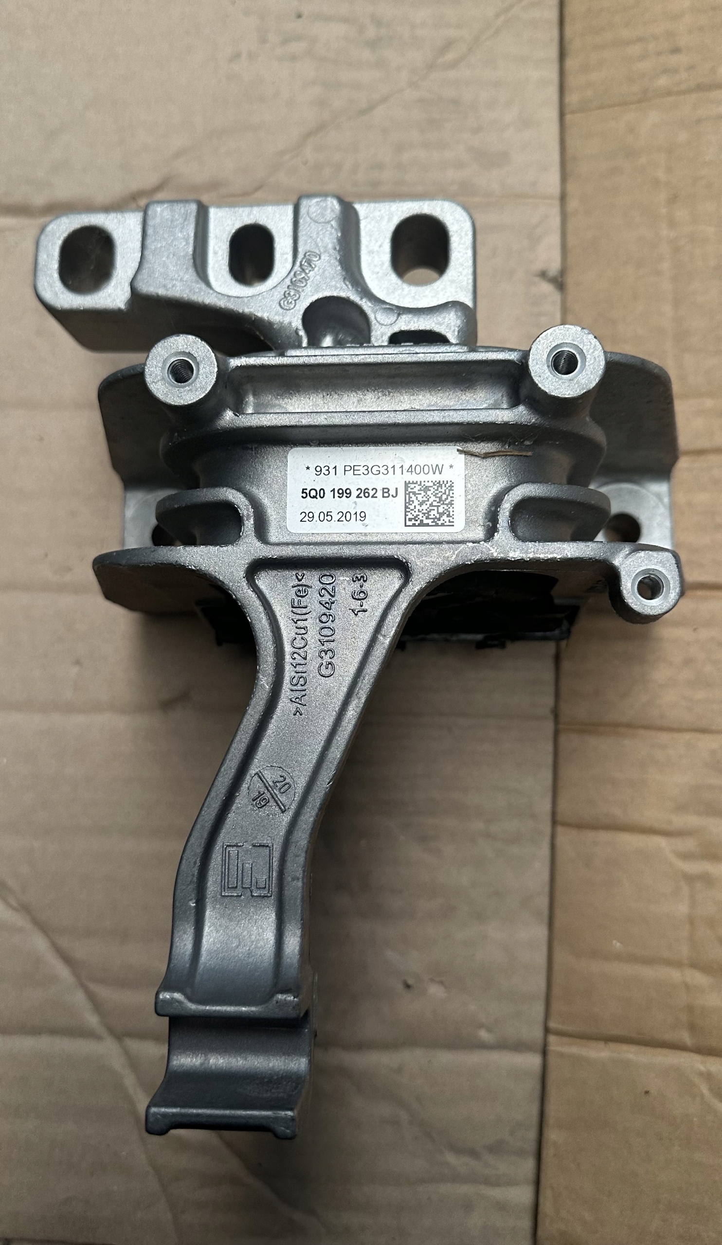 ! ŁAPA PODUSZKI SILNIKA VW GOLF VII LIFT 2.0 TDI !