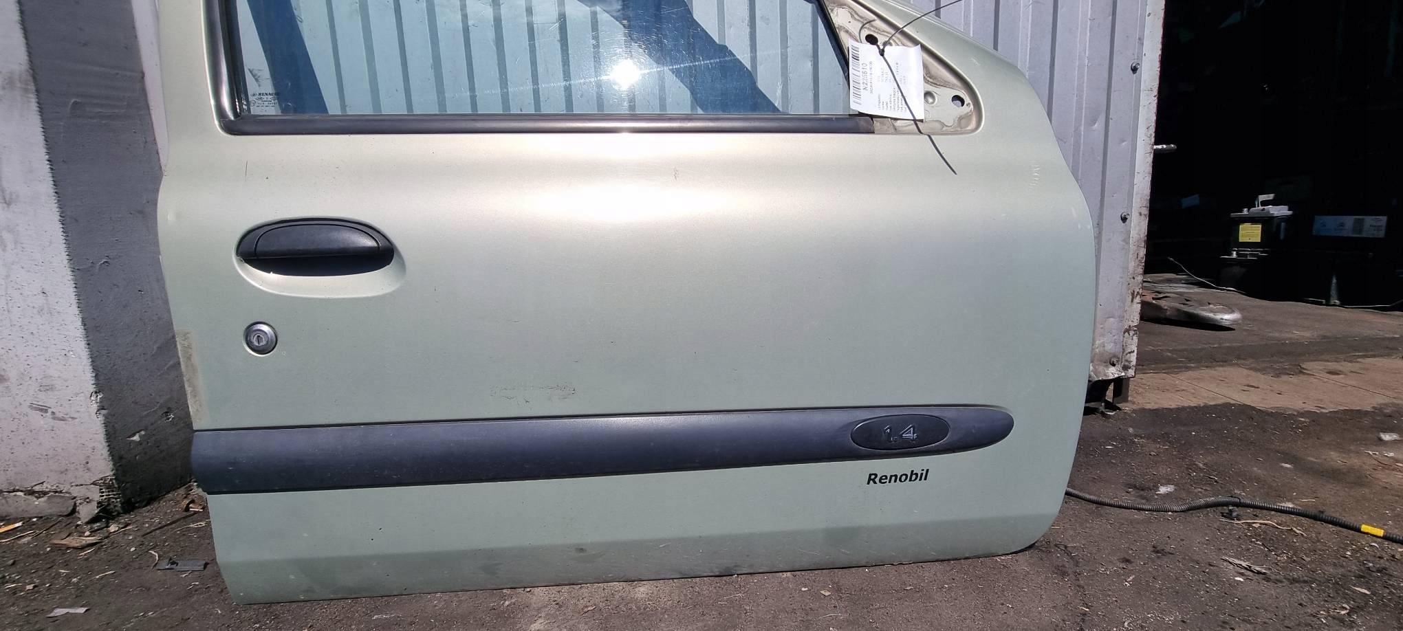 Tür rechts vorne MV931 RENAULT THALIA und