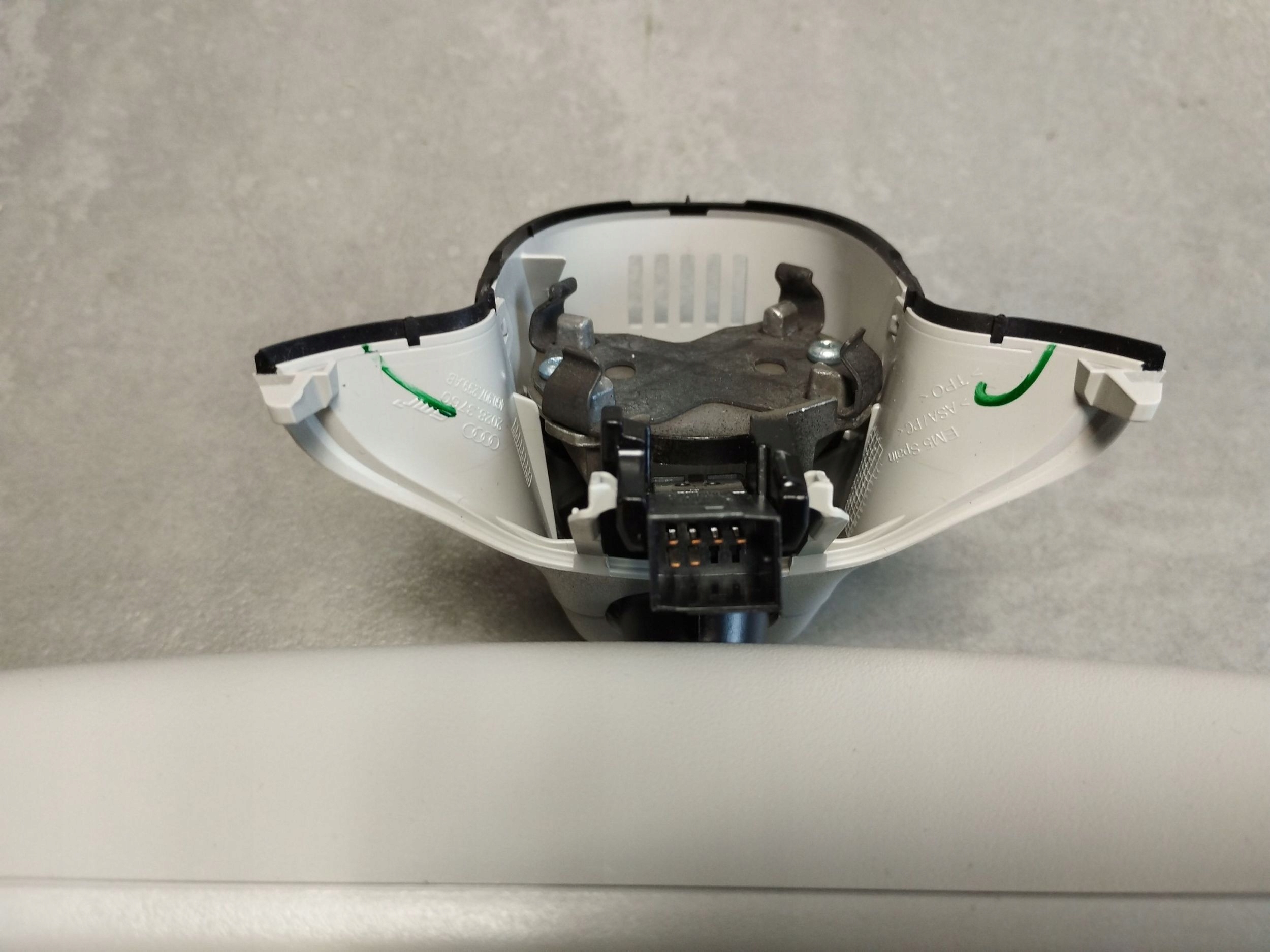 Audi A8 D4 4H RETROVISORE INTERNO 8T0857511AB