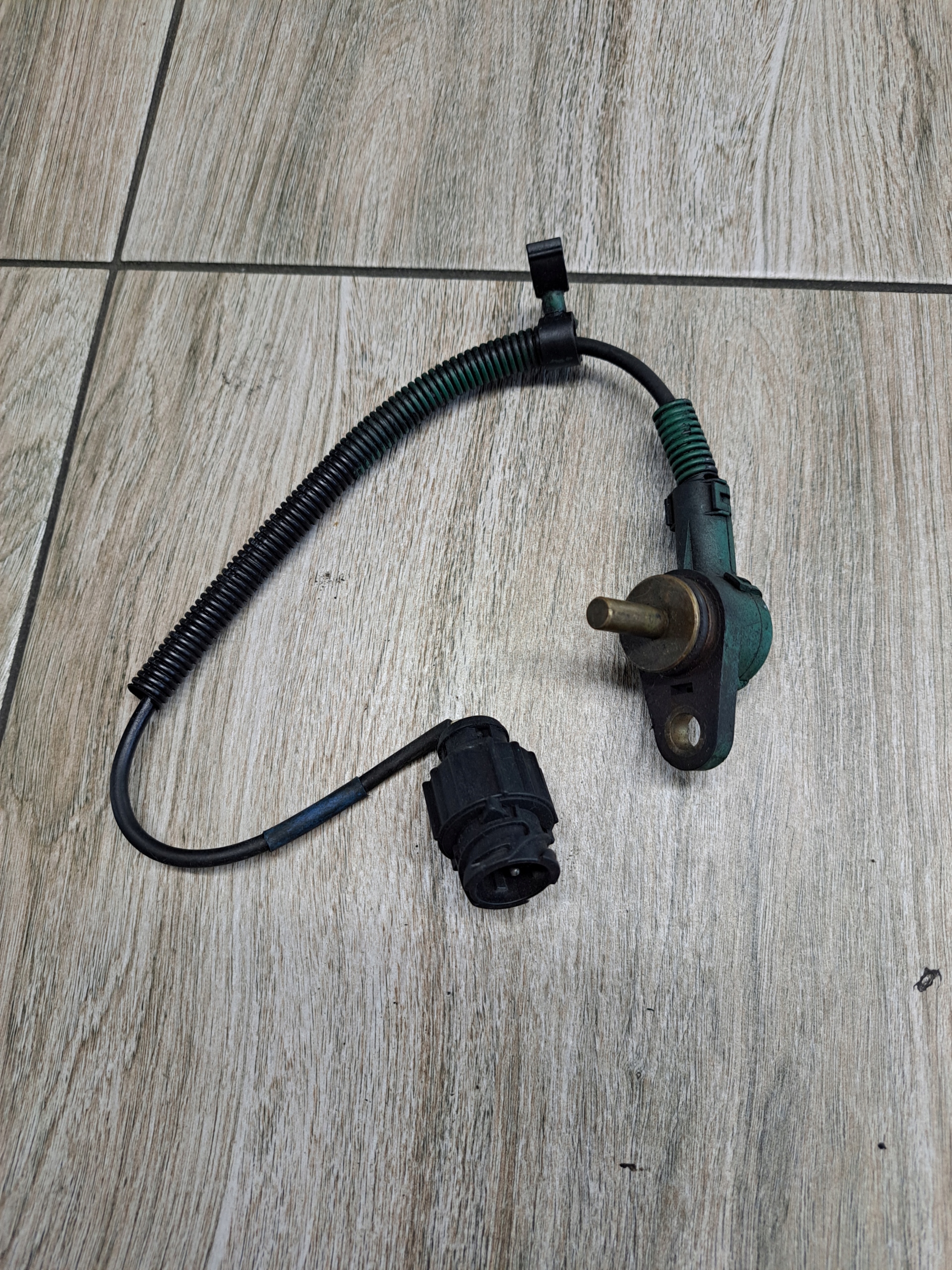 CZUJNIK TEMPERATURY PŁYNU ORYGINAŁ VOLVO FH FM