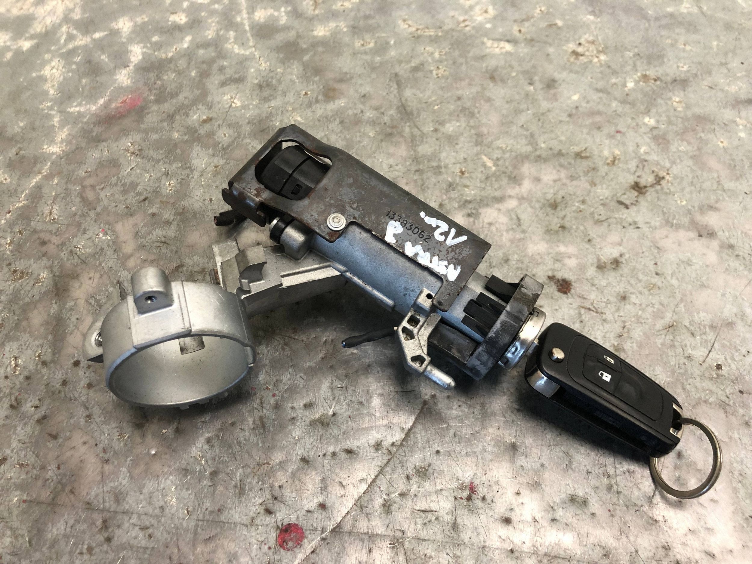 ignition + key OPEL ASTRA J 13383062 20939745