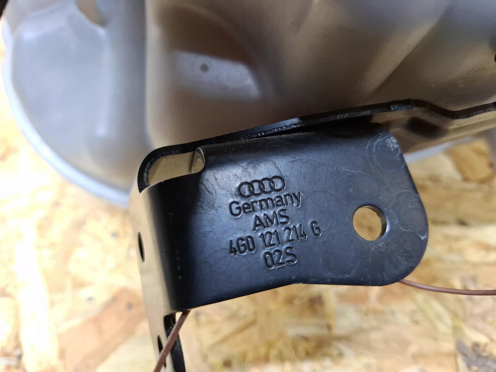 Scheibenwaschbehälter Audi A6 C7 2012 4G0121214G