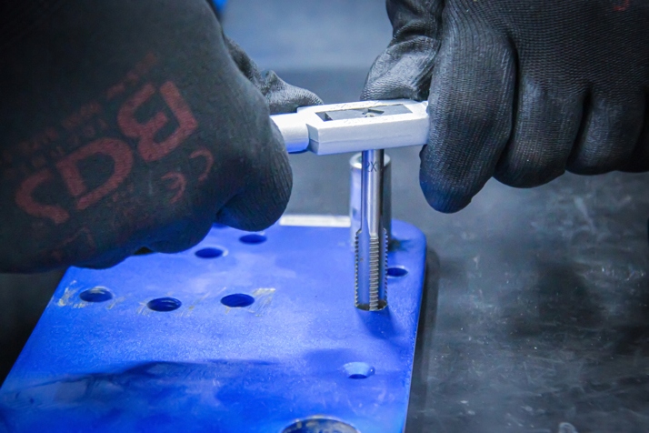 Zestaw gwintowników i narzynek 110 elementów calowe BGS Technic 900 EAN (GTIN) 4026947009001