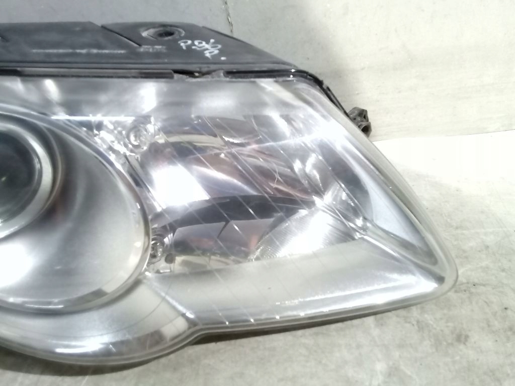 VW Passat B6 light right front front 3C0941006AA
