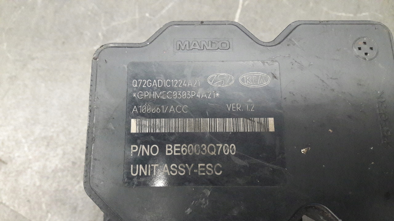 58920-1r260 насос abs Hyundai ACCENT i30 2011
