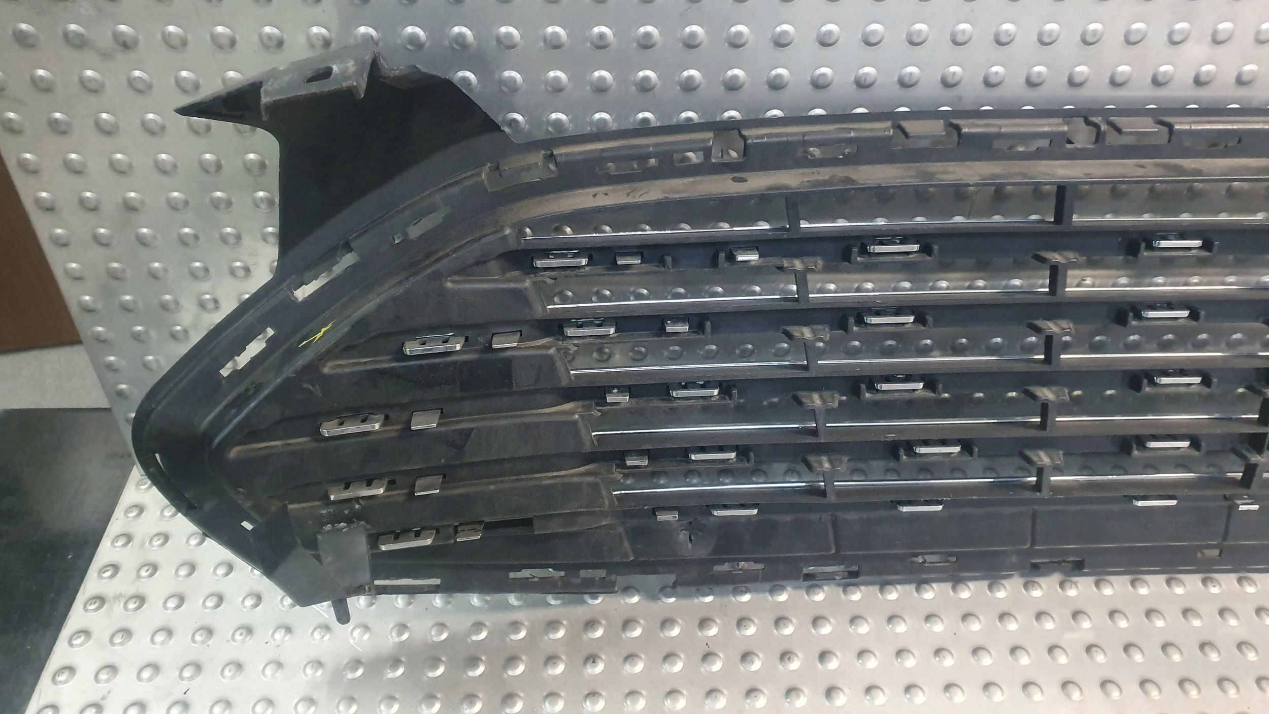 Grill Grill FORD MONDEO MK5 DS73-8150-J 14
