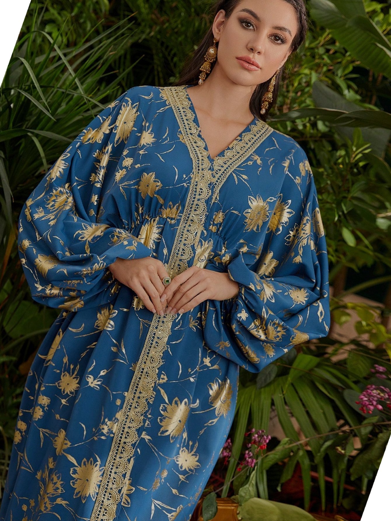Šaty se zlatým potiskem v arabském stylu Maxi Elegantní S 36