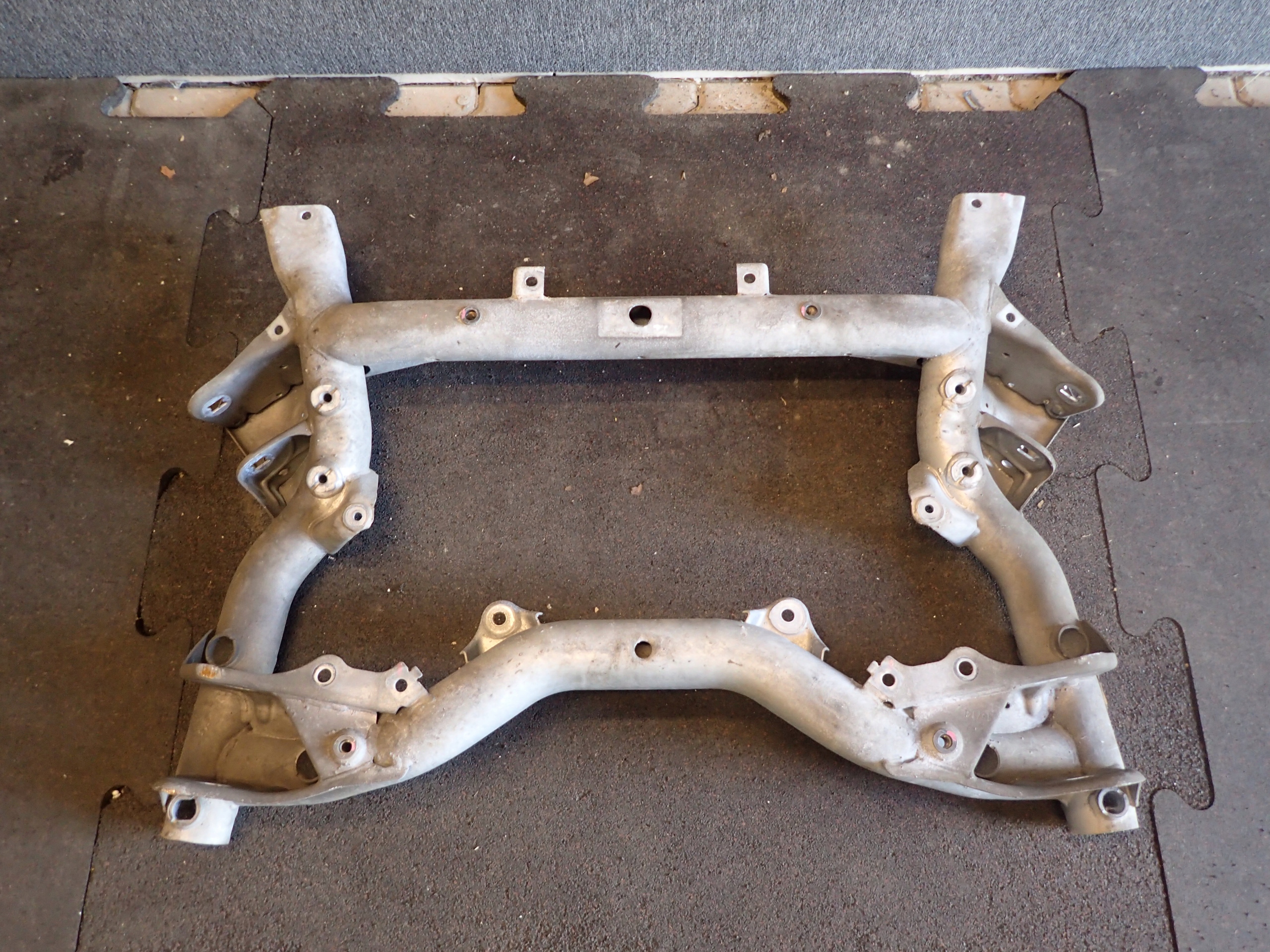 KOŁYSKA SANKI MERCEDES C KLASA W204 Producent części Mercedes-Benz OE