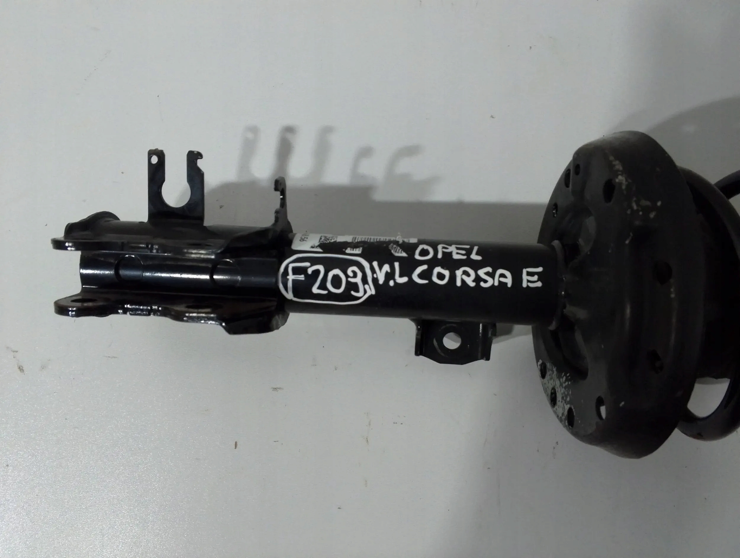 Opel Corsa E shock absorber front left 22283524 (F209)