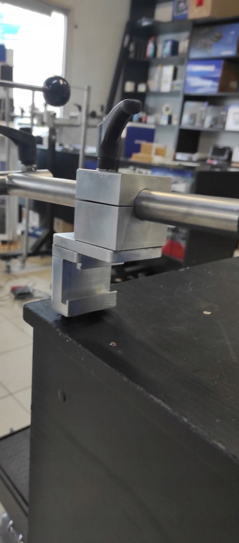 Uchwyt przetwornika Panoptix Lowrance - ALUMACRAFT Kod producenta LiIVE