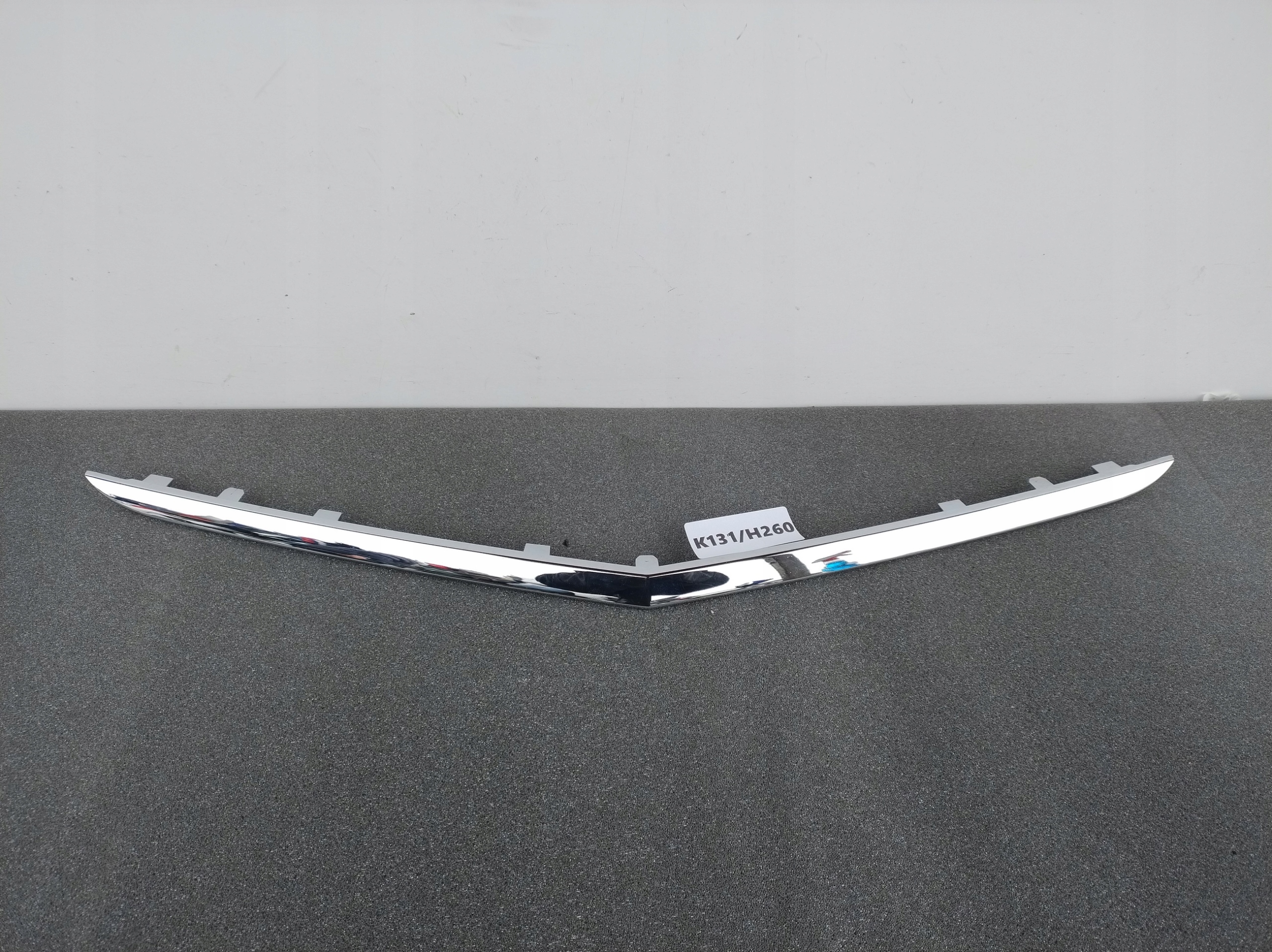MERCEDES B-KLASA W245 moulding CHROM grille lower