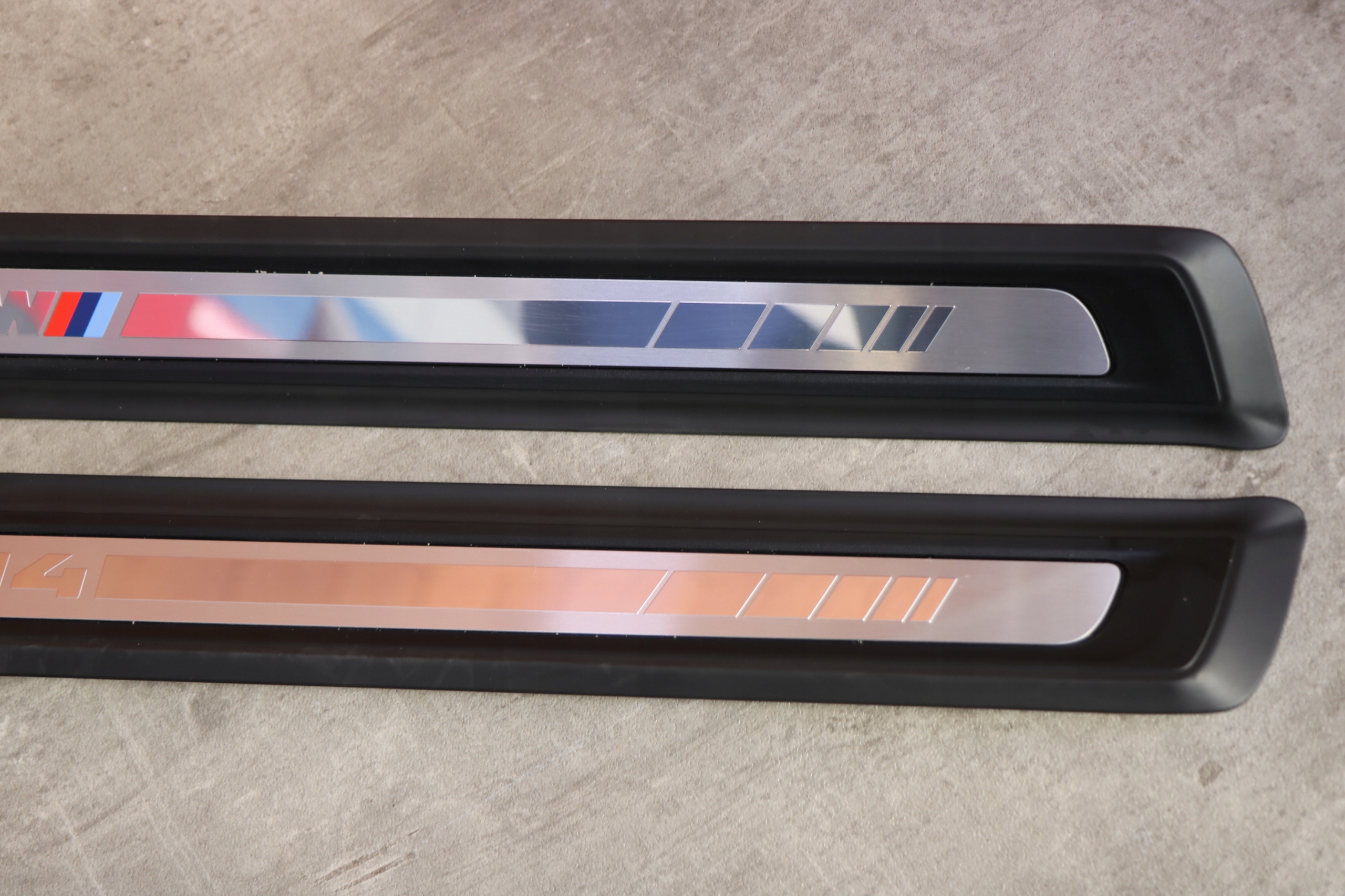 BMW 4' G82 M4 mouldings caps threshold front front KOMPLET 8075024
