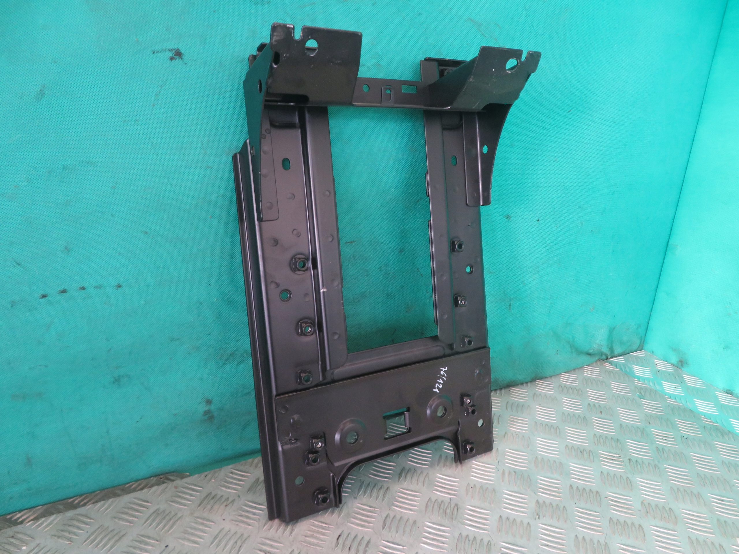 Grundlage Halter SITZ SCANIA G410 CNG