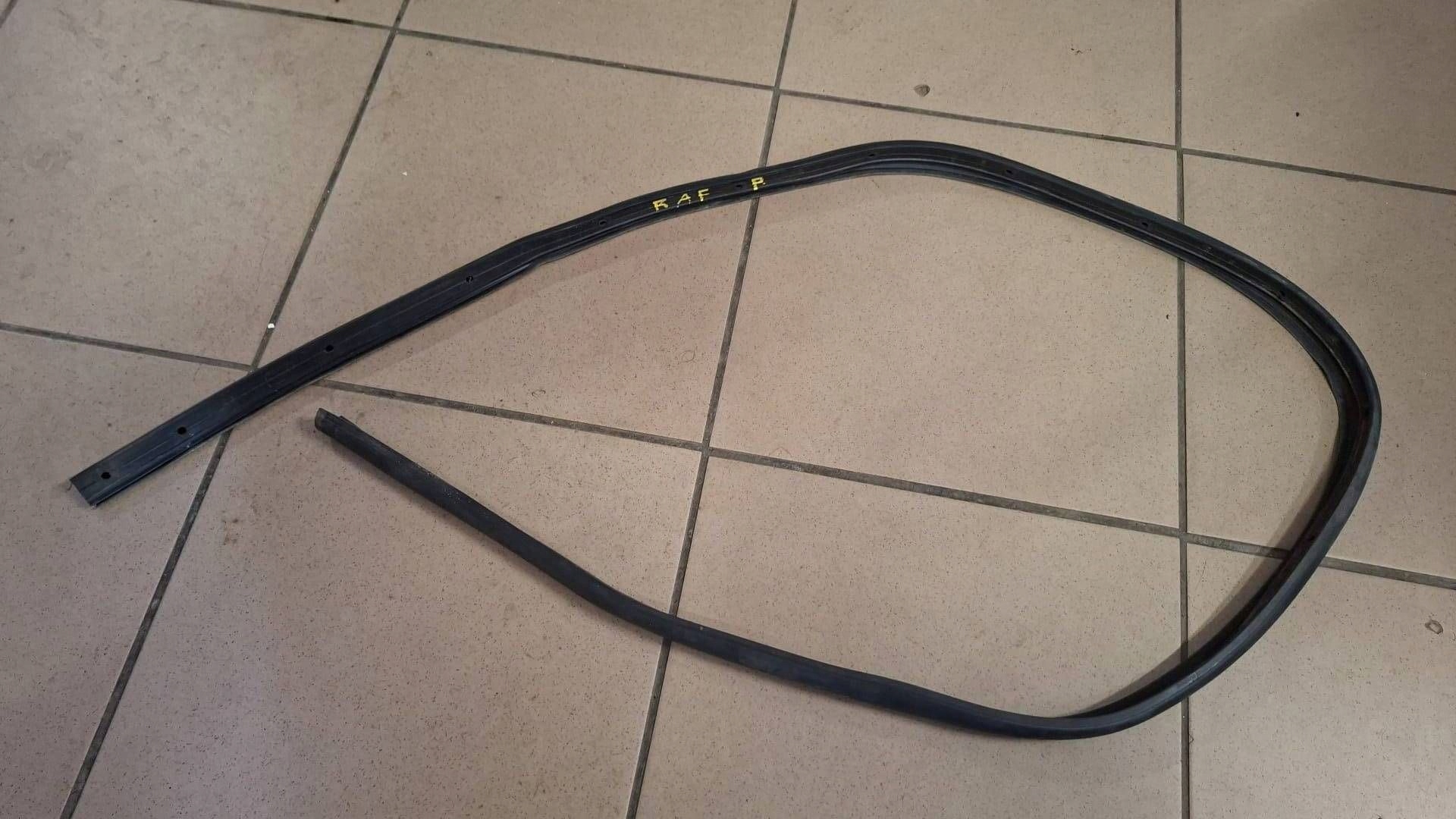 gasket bodywork of the threshold right side Renault Rafale