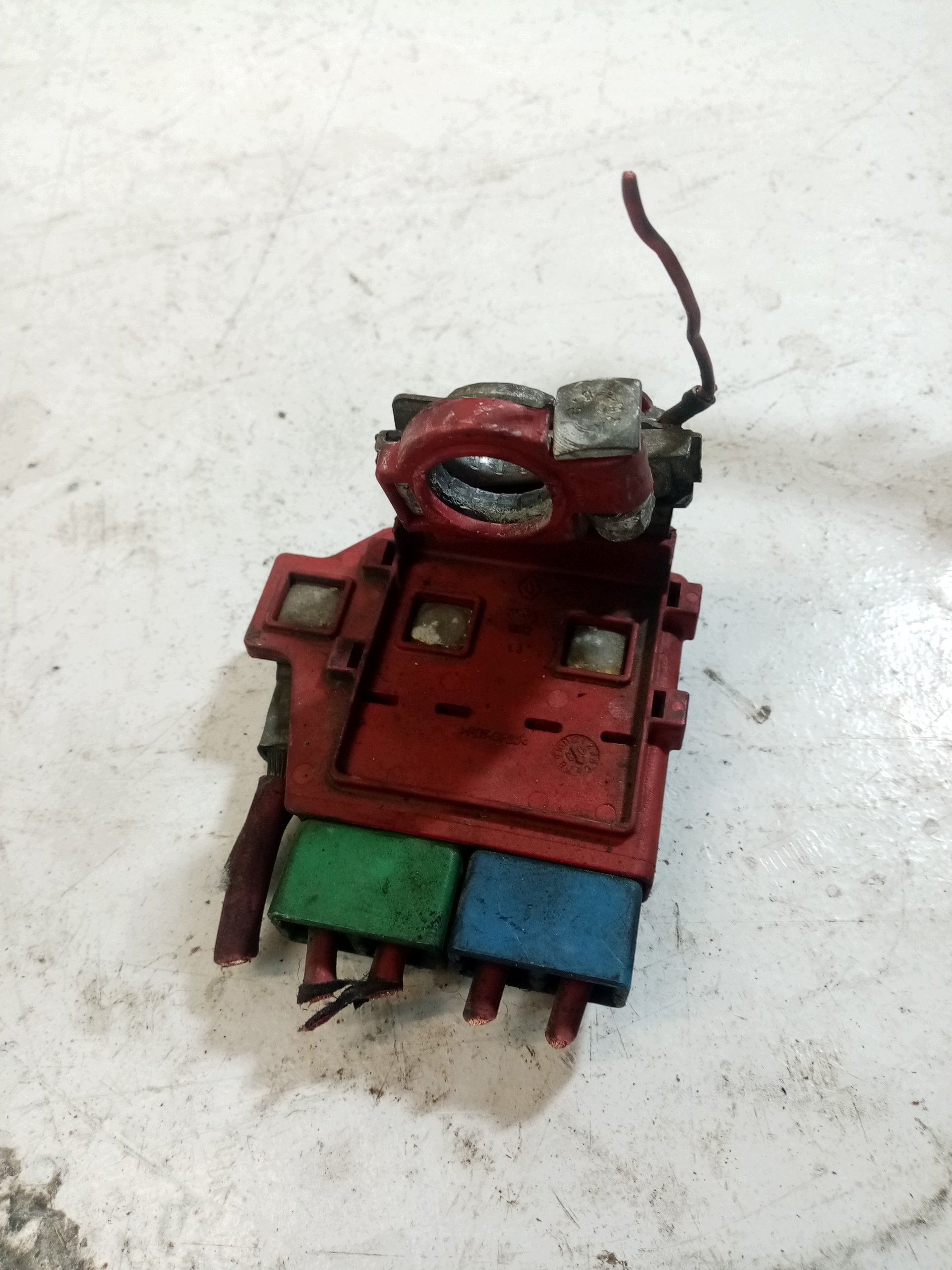 morsetto positivo RENAULT CLIO 3 8200279219