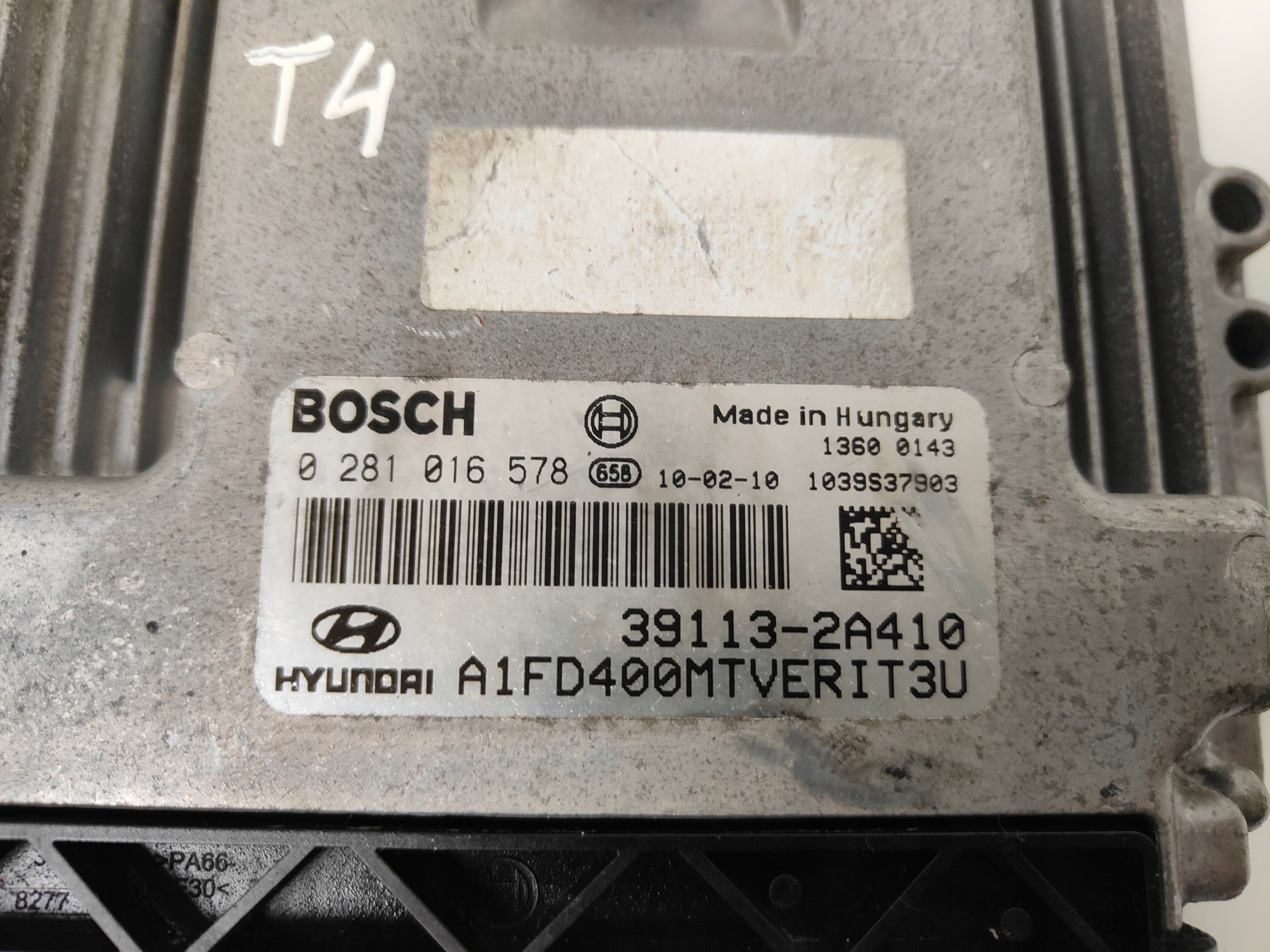 HYUNDAI I30 1.6 computer control unit of the engine 0281016578 39113-2A410