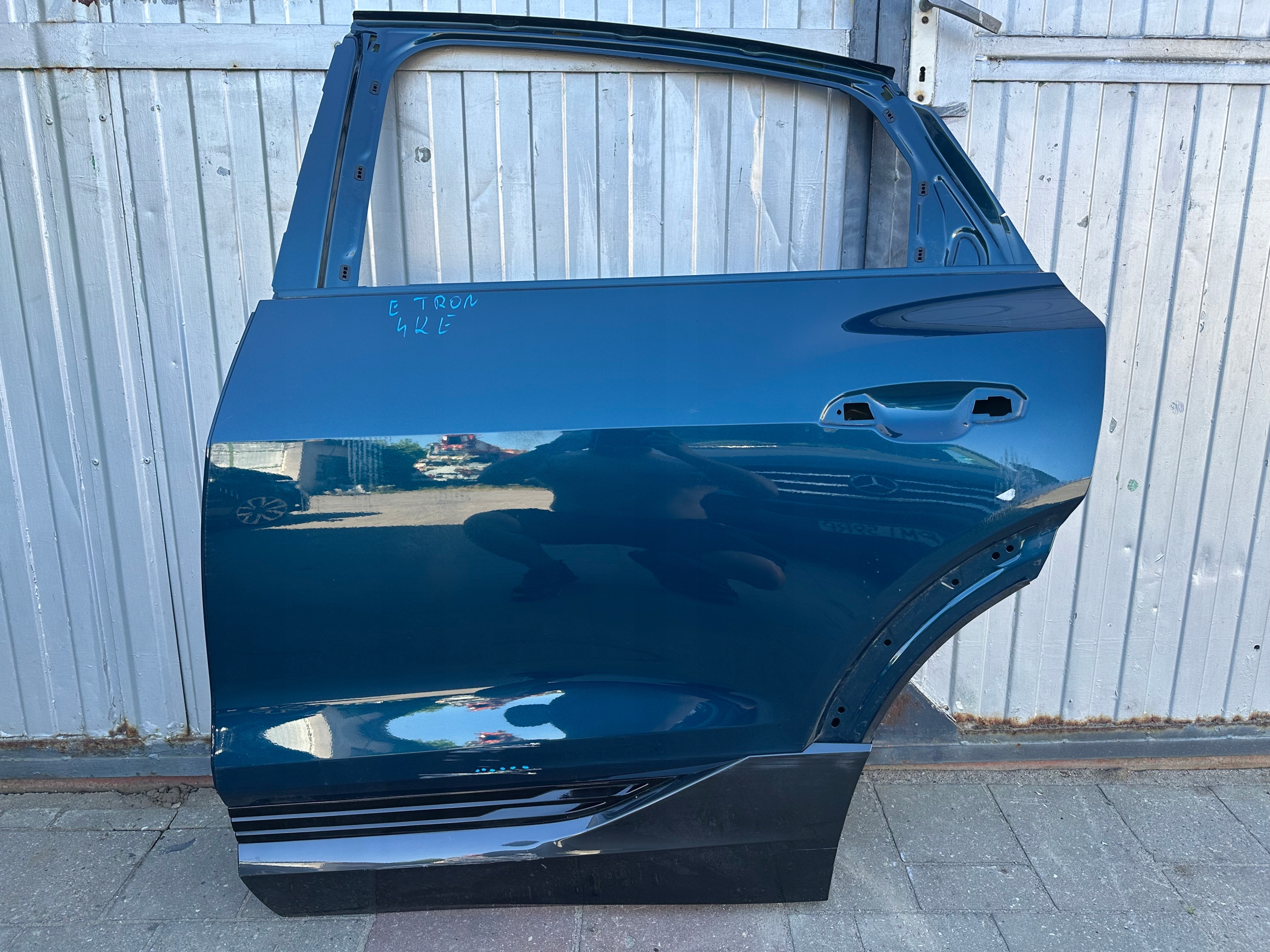 DRZWI LEWE TYLNE LEWY TYŁ AUDI Q8 E TRON