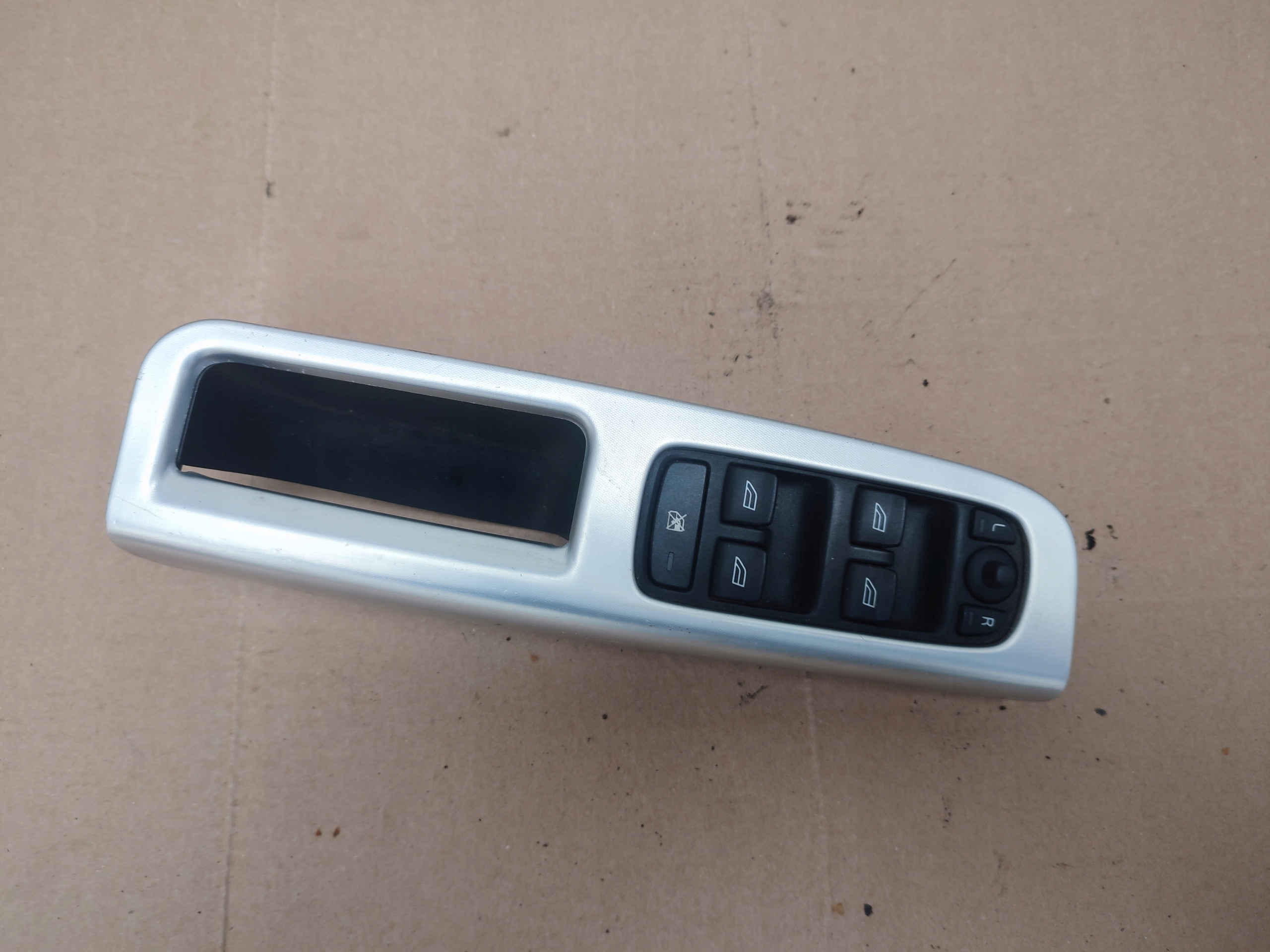 vezérlö panel SZYB LUSTEREK VOLVO V50 30746183