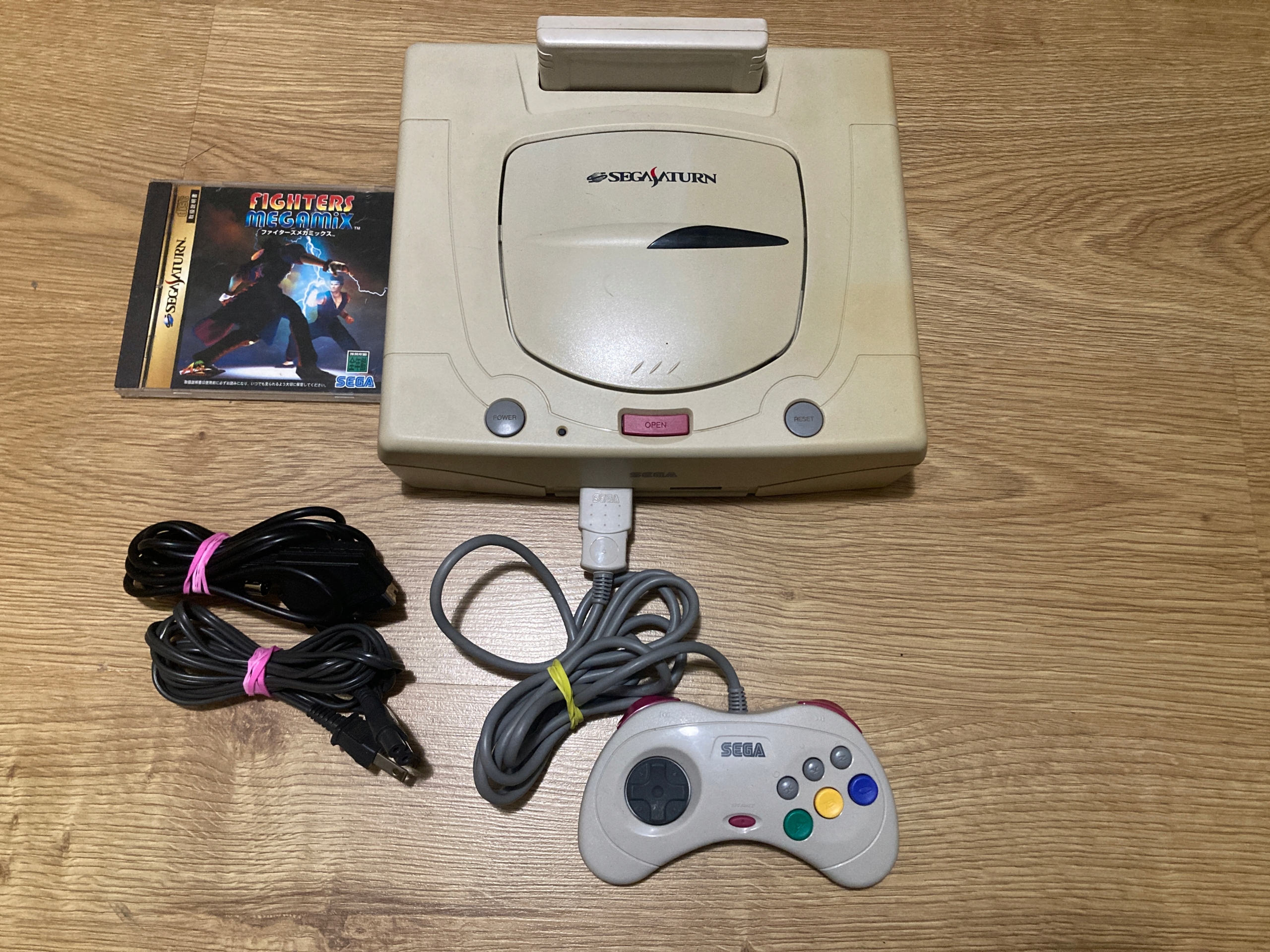 SPRAWNA SEGA SATURN, CZARNA, PAL + PAD + OKABLOWANIE