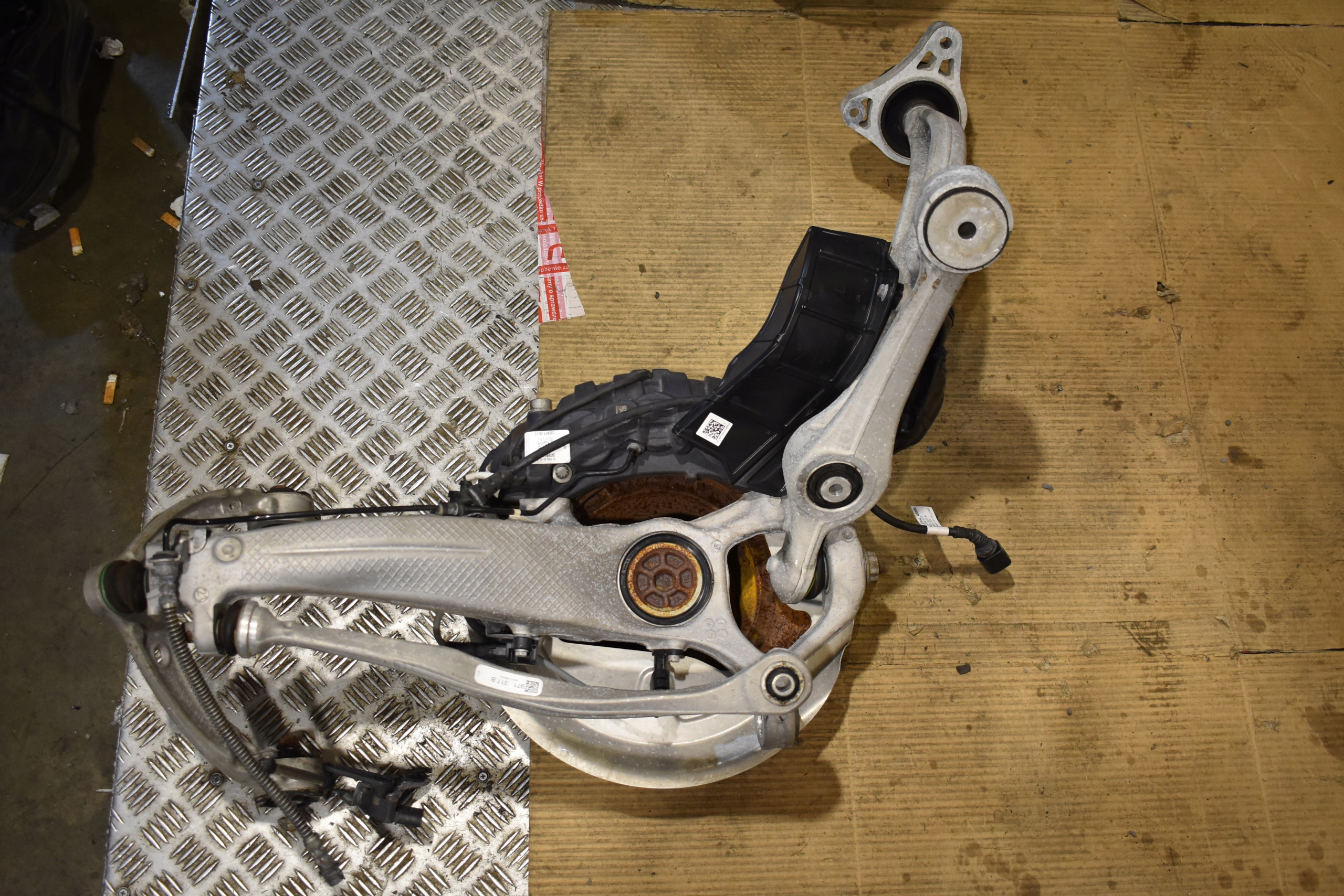 IDEALNE sususpension front front left KPL. PORSCHE PANAMERA 971 1