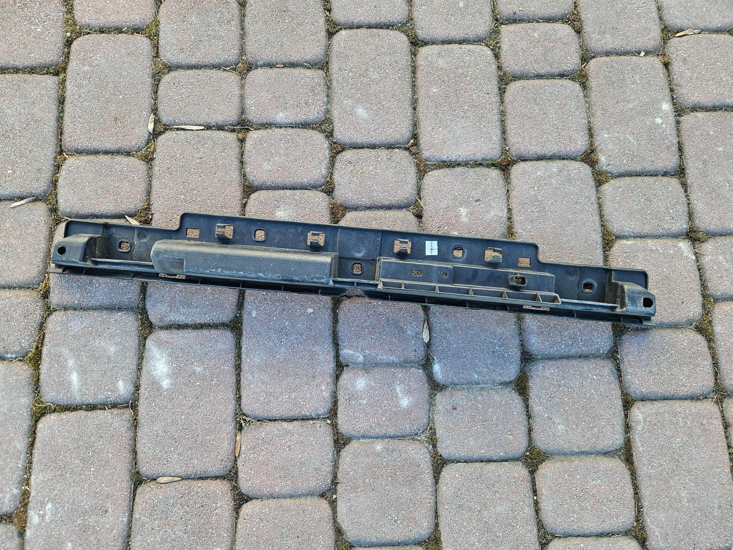 support rear part rear of a bumper central PROACE VIVARO C SCUDO JUMPY 9811088680