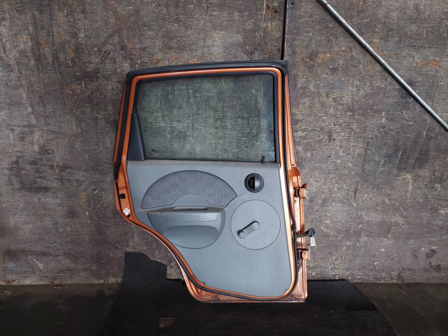door complete left rear part CHEVROLET AVEO and 5D 54U