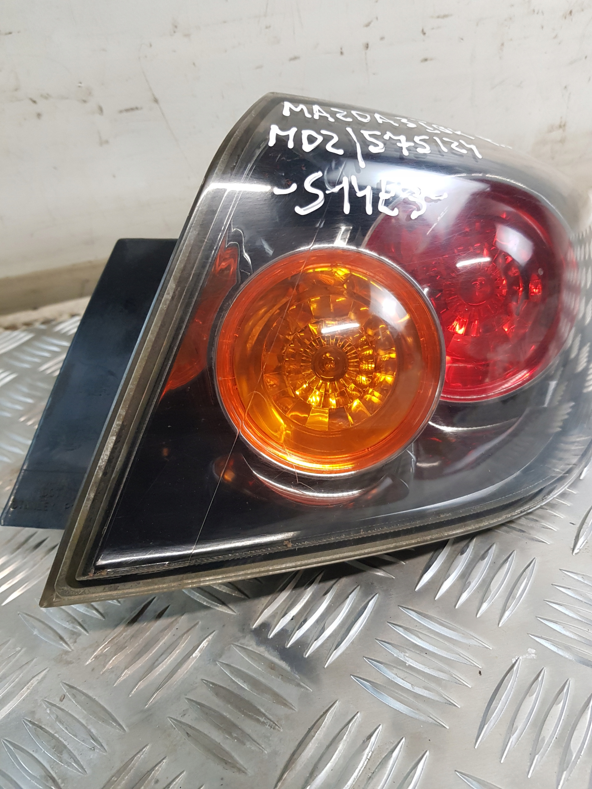 light right rear part W fender MAZDA 3 and BK 04r. EU
