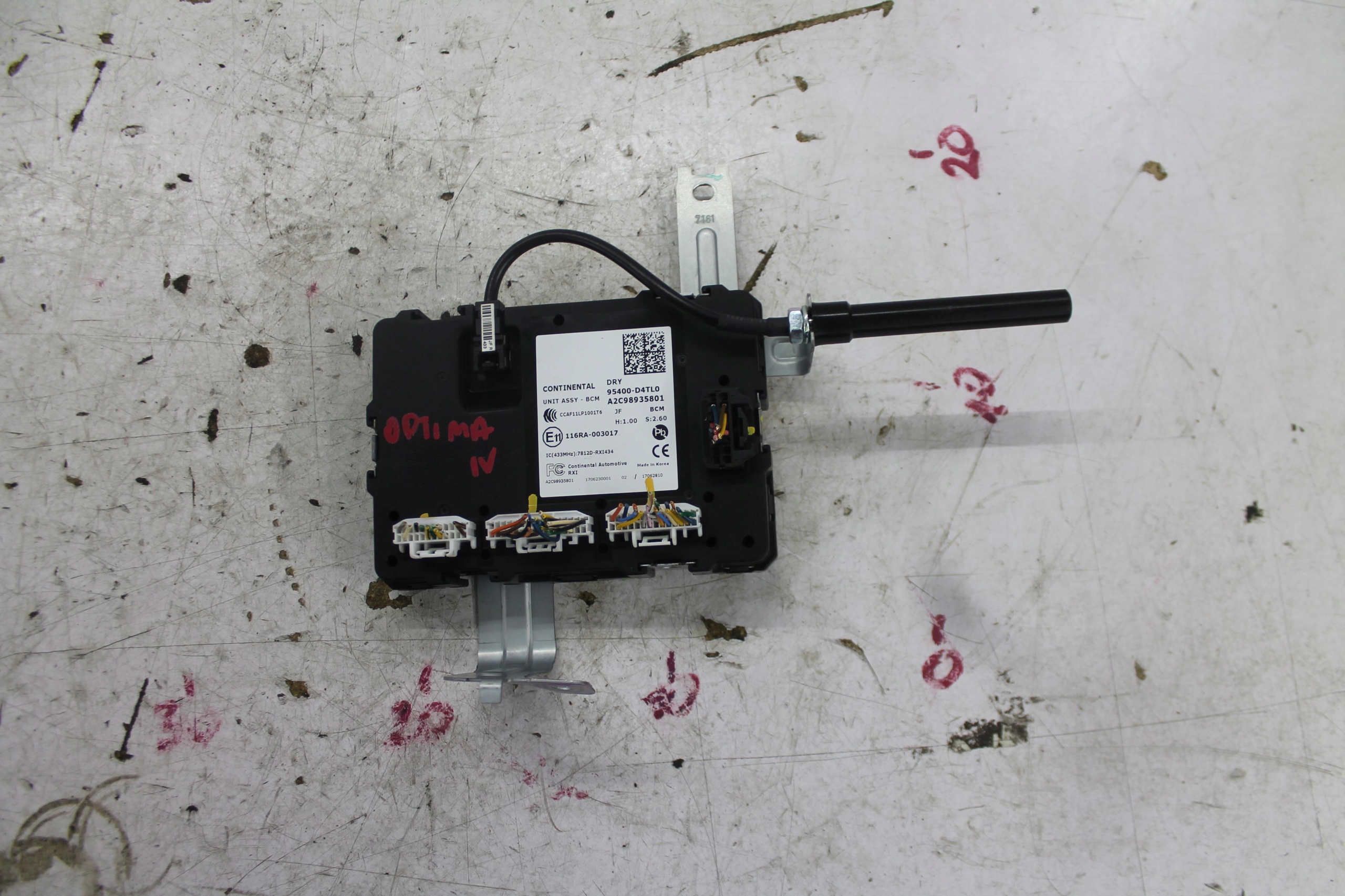 module control unit ASSY BCM 95400-D4TL0 OPTIMA IV 15-20