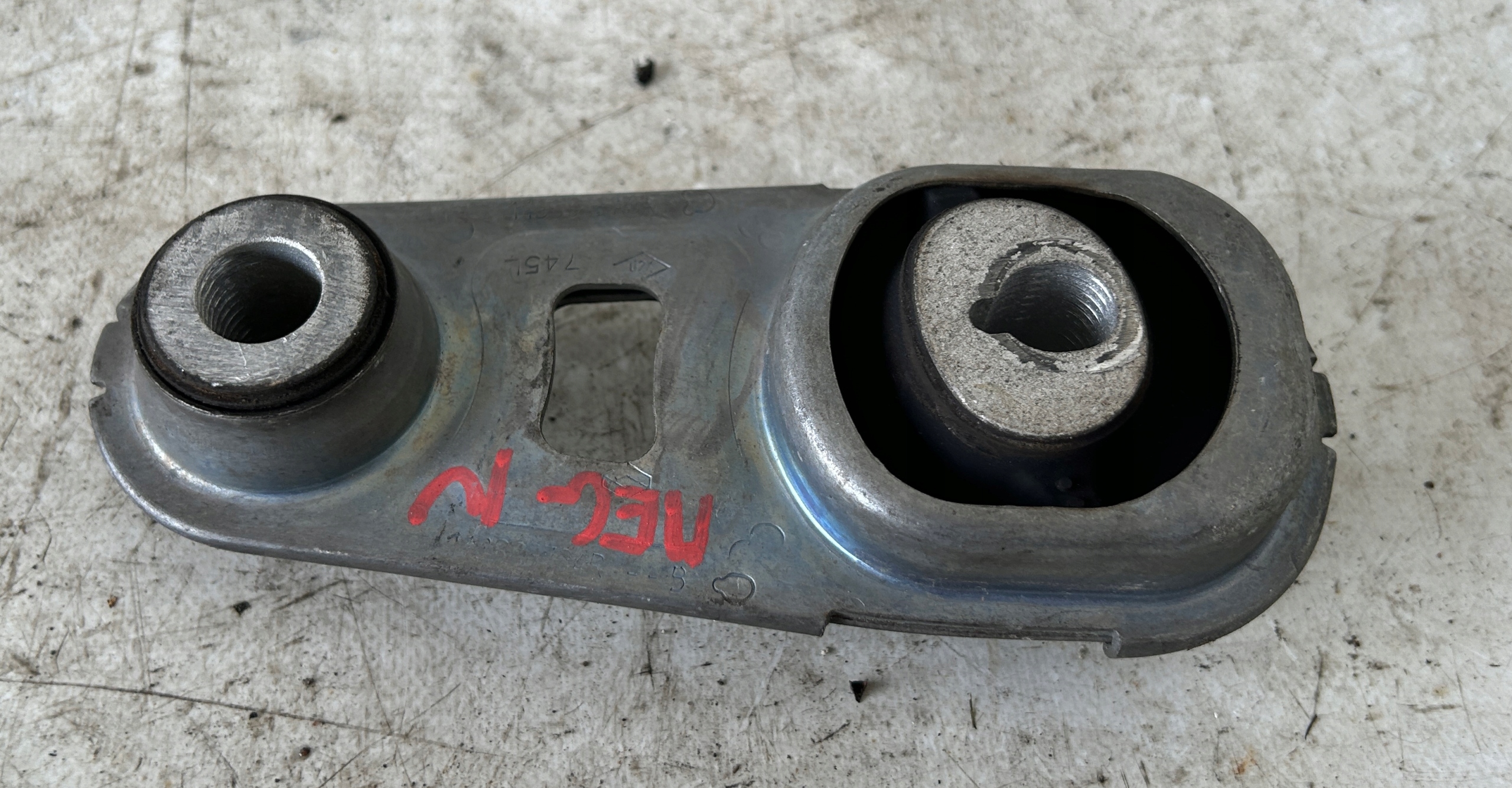 supporto Supporti motore usato RENAULT MEGANE IV