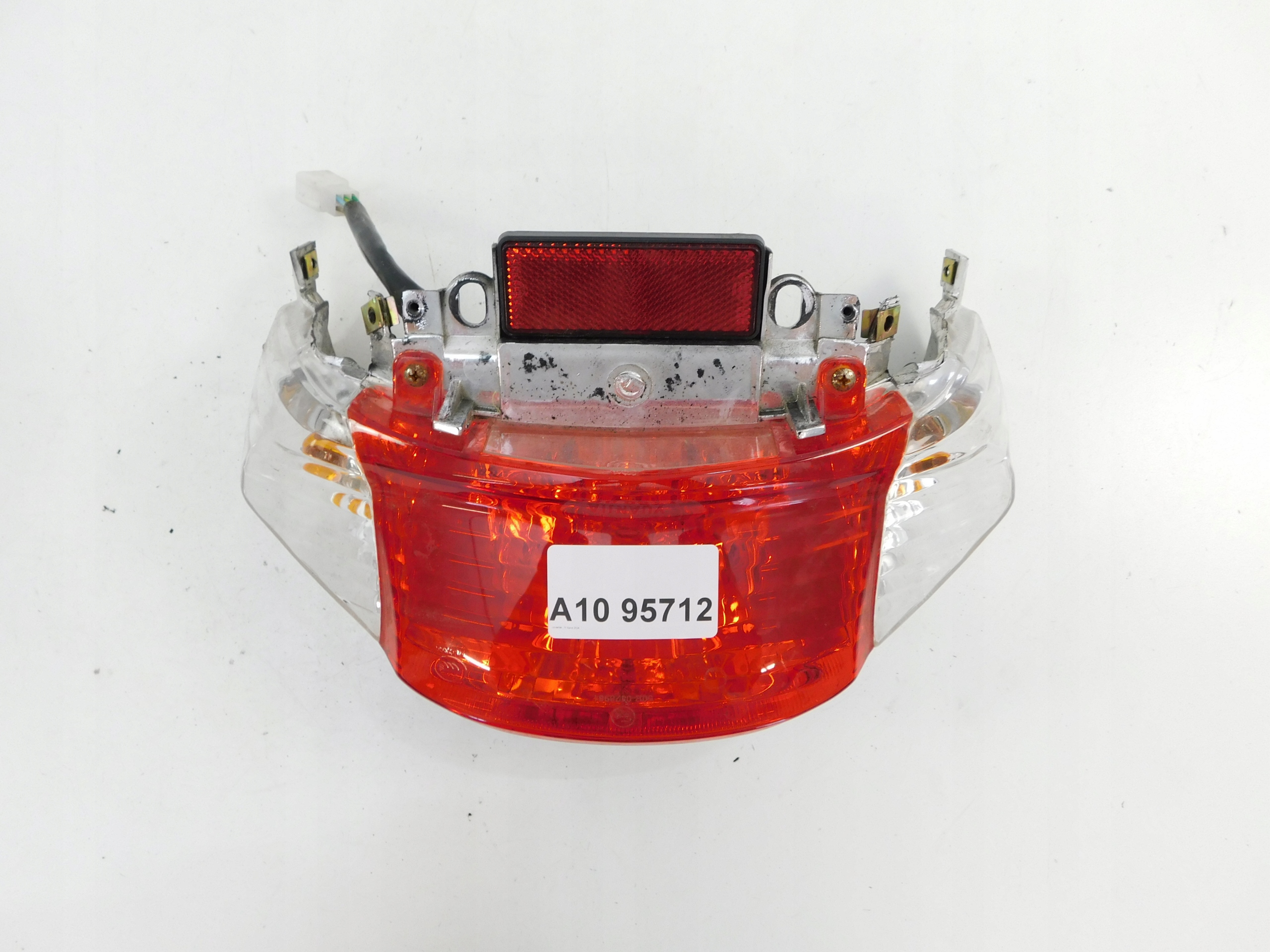 LAMPA TYLNA TYŁ DO SKUTERA CHIŃSKIEGO