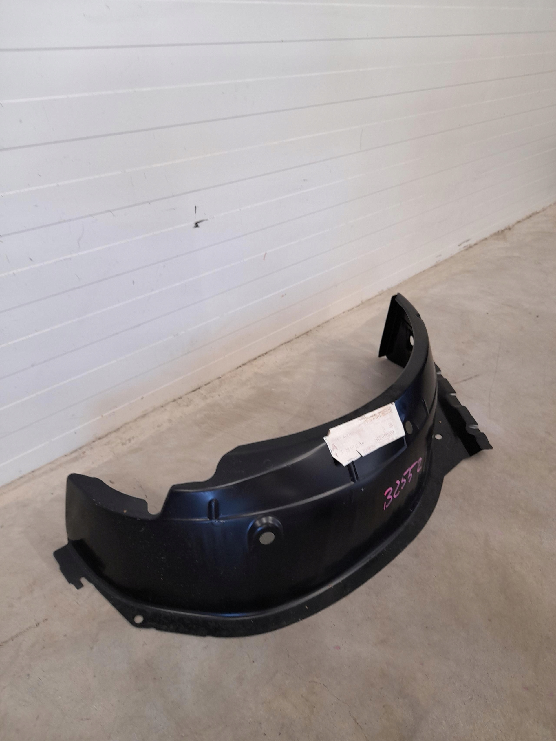 NADKOLE LEWE TYLNE MERCEDES CLS W218 Typ samochodu Samochody osobowe