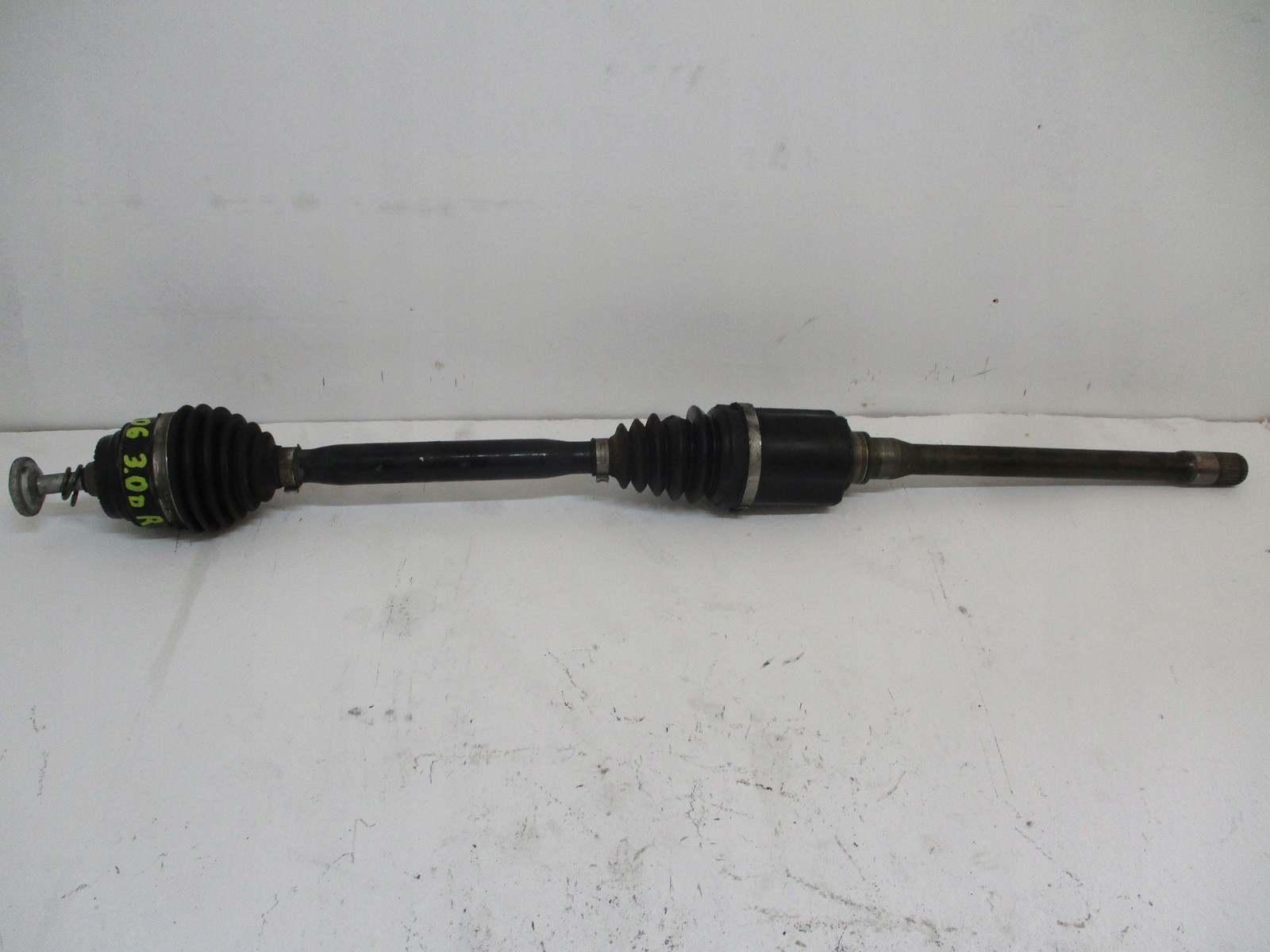 semi-axis left front BMW X6 G06 3,0D 8486202