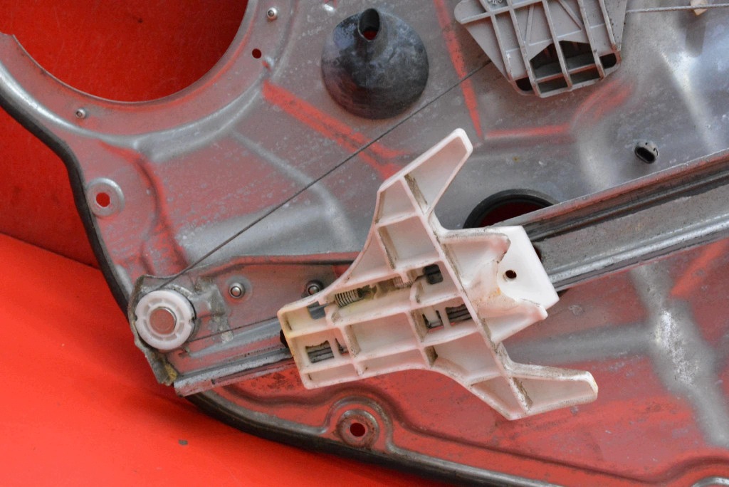 window regulator left rear part 83470-1H010 KIA CEED 1 and KOMBI 06-09