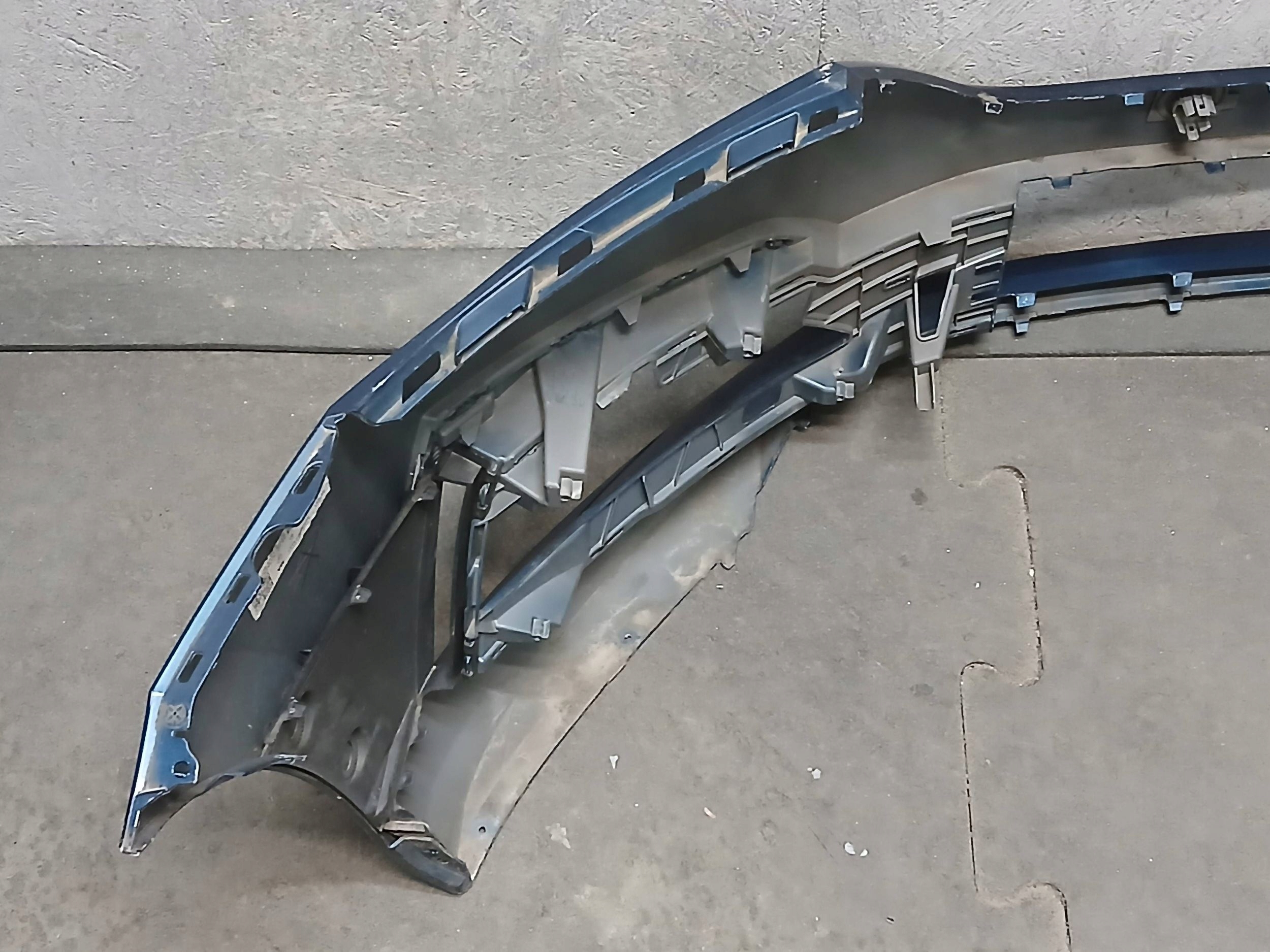 bumper front SKODA OCTAVIA IV 4