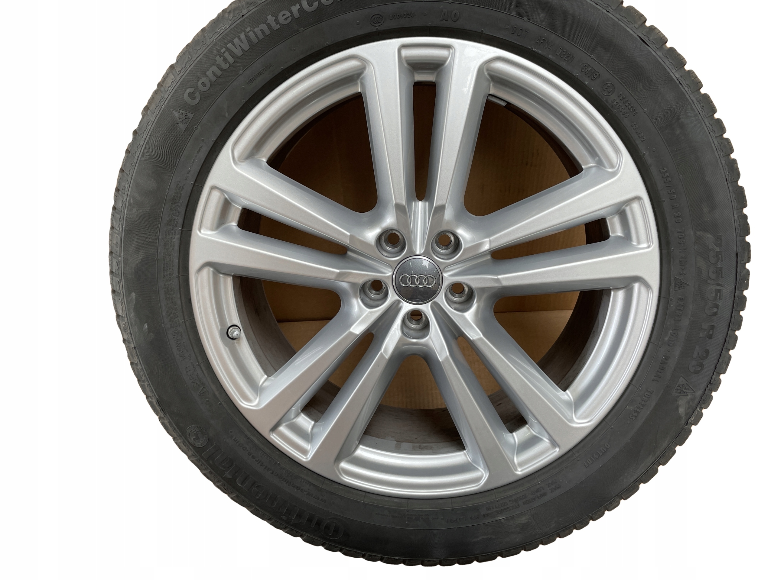 AUDI Q7 4M discs wheels 255/50R20 CONTINENTAL ZIMA
