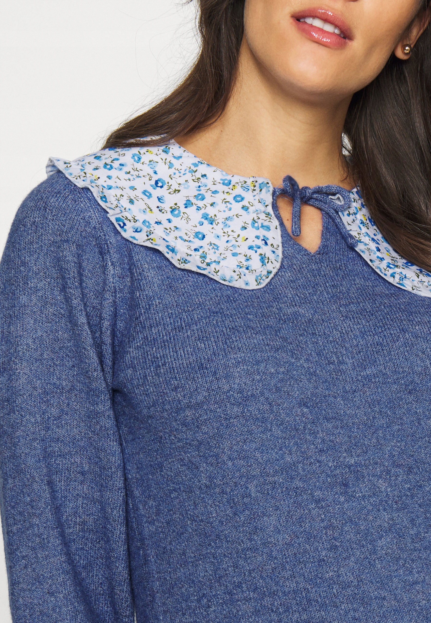 Sweter ciążowy z kołnierzykiem Mamalicious M Materiał dominujący poliester