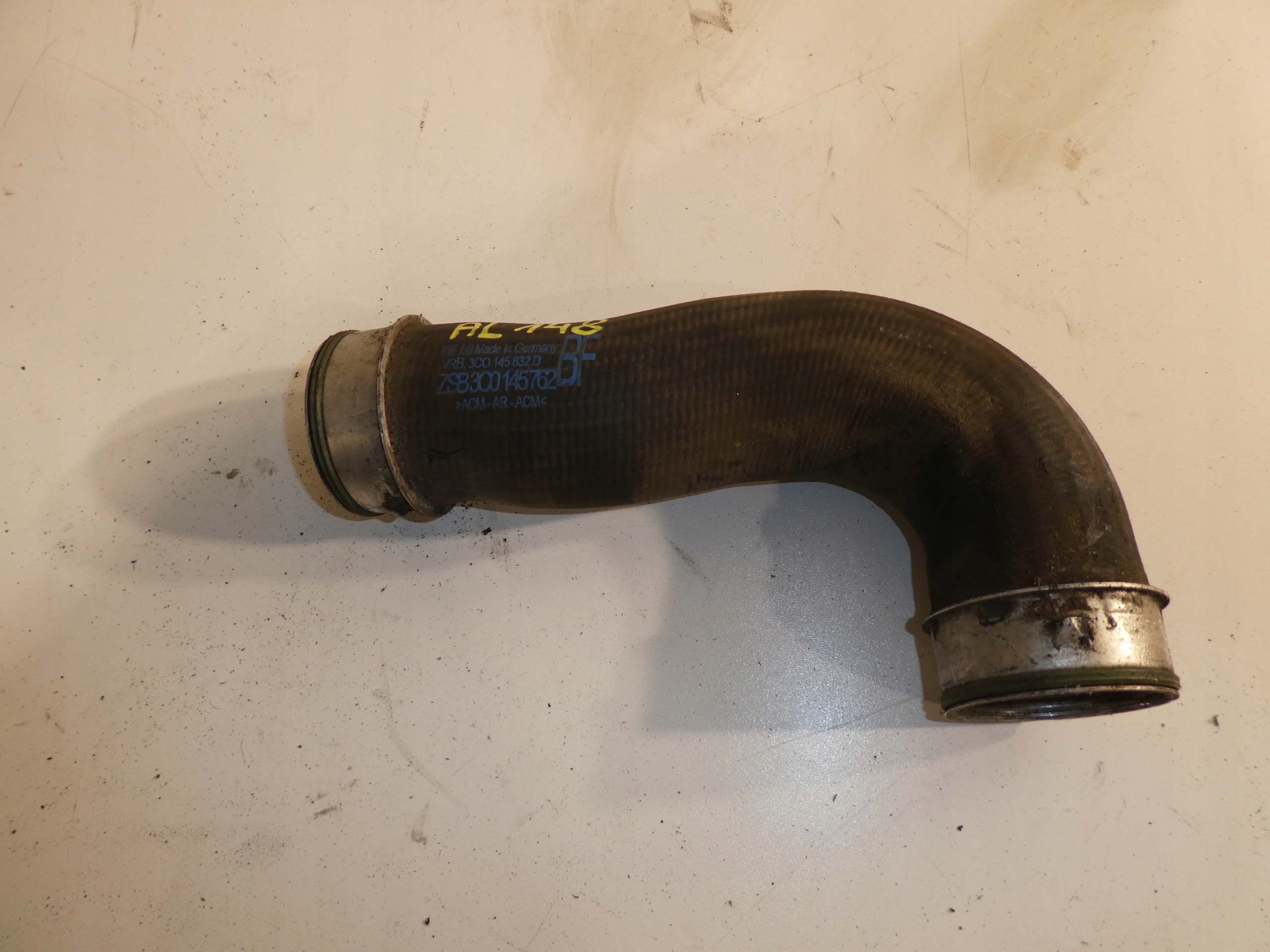 VW PASSAT B6 GOLF V 2.0 TDI hose pipe 3C0145832D