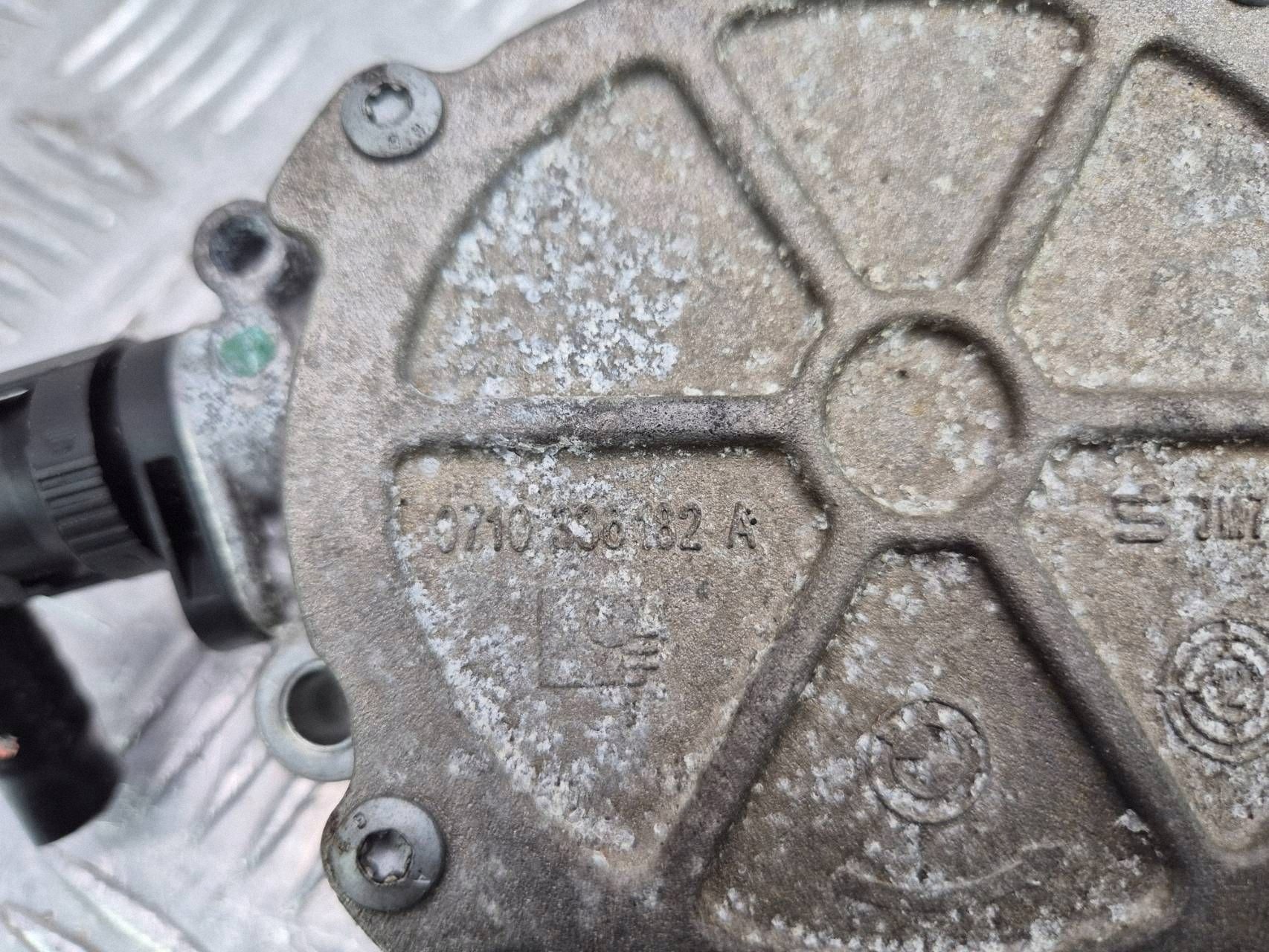 BMW X1 E84 20i pump vacual (vacuum) 0710336182A N20B20A