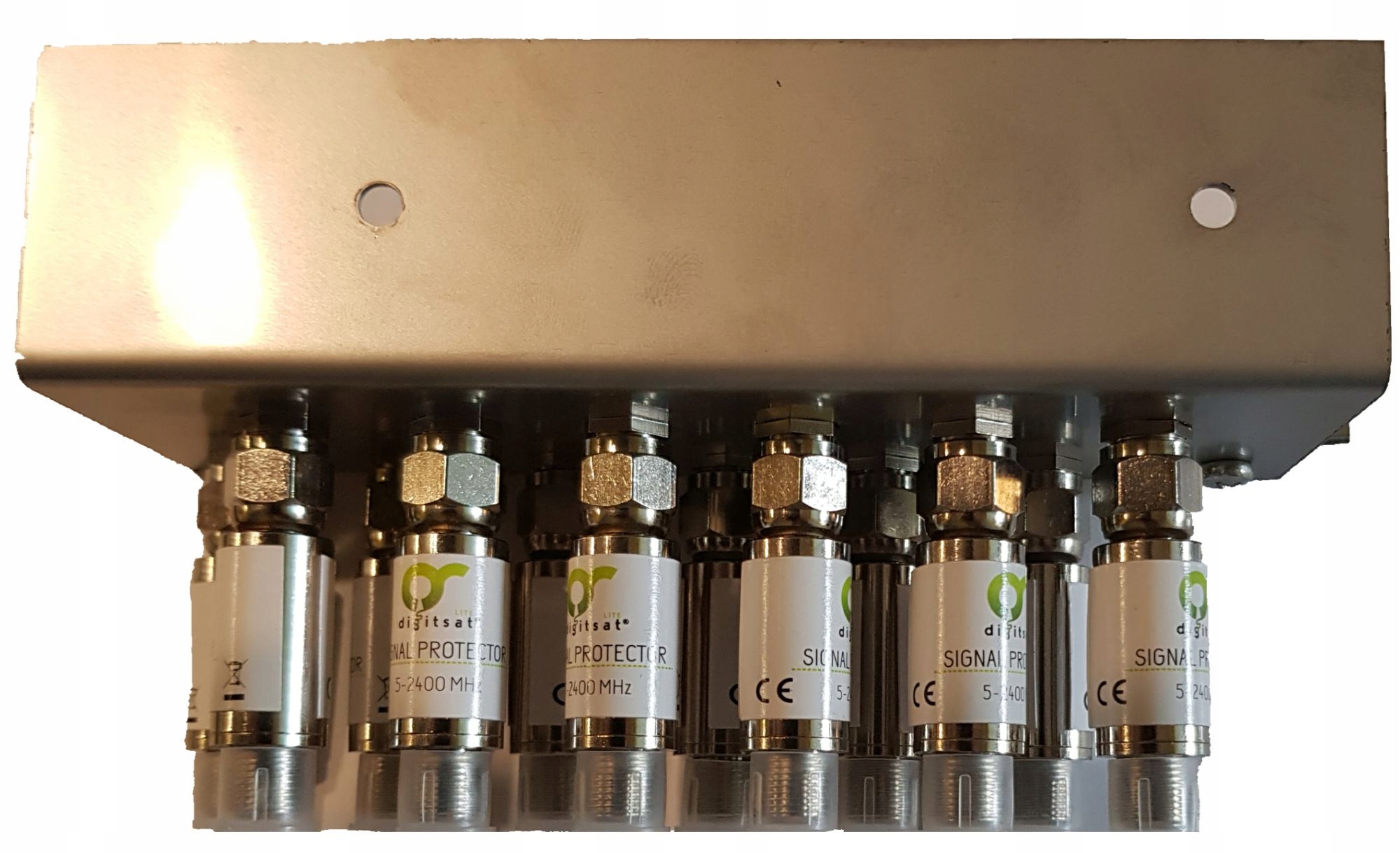 LISTWA - ZABEZPIECZENIE PRZECIWPRZEPIĘCIOWE TV-SAT Marka Digisat