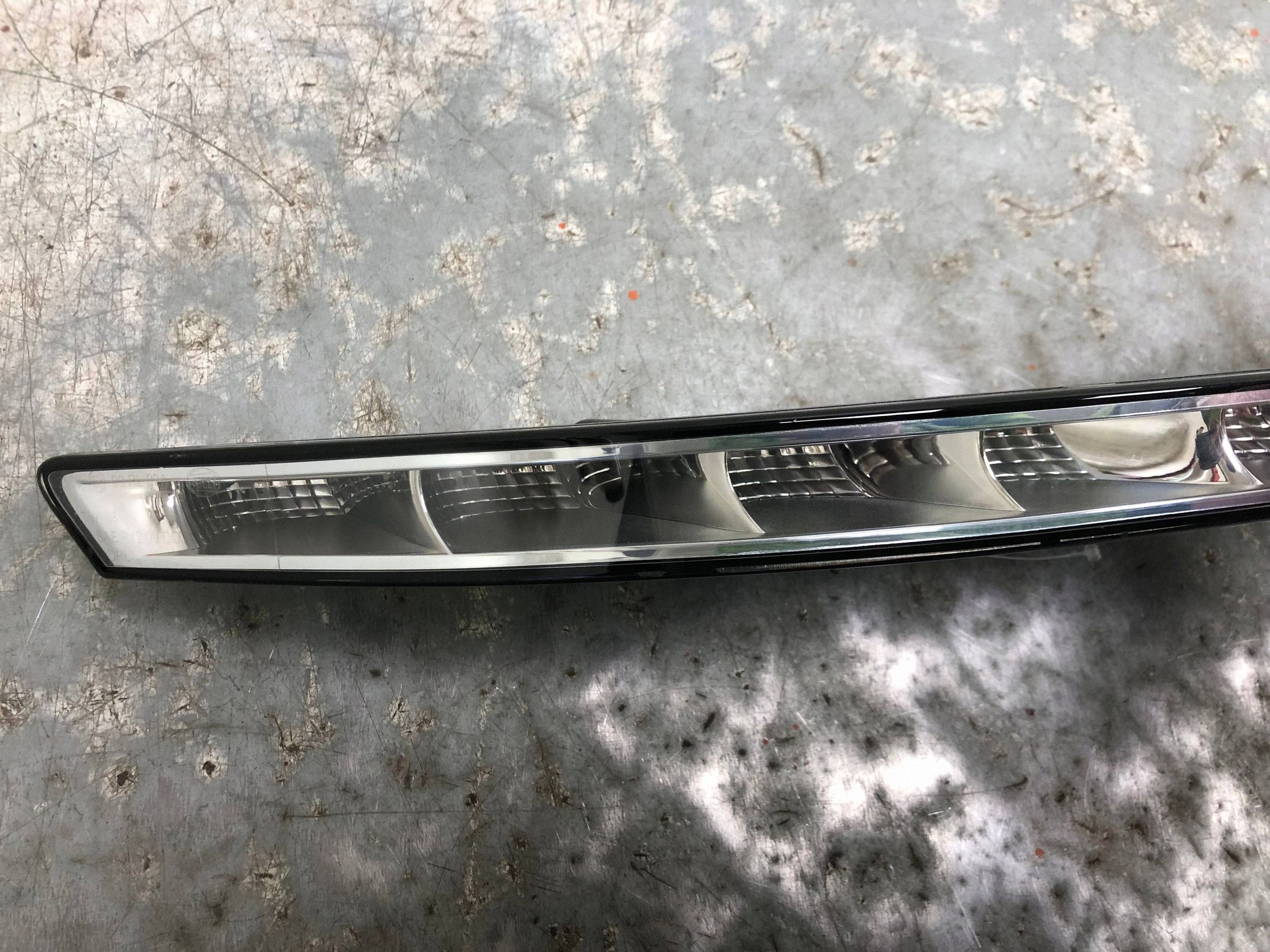 light DRL LED right front MERCEDES W218 C218 AMG A2188200256