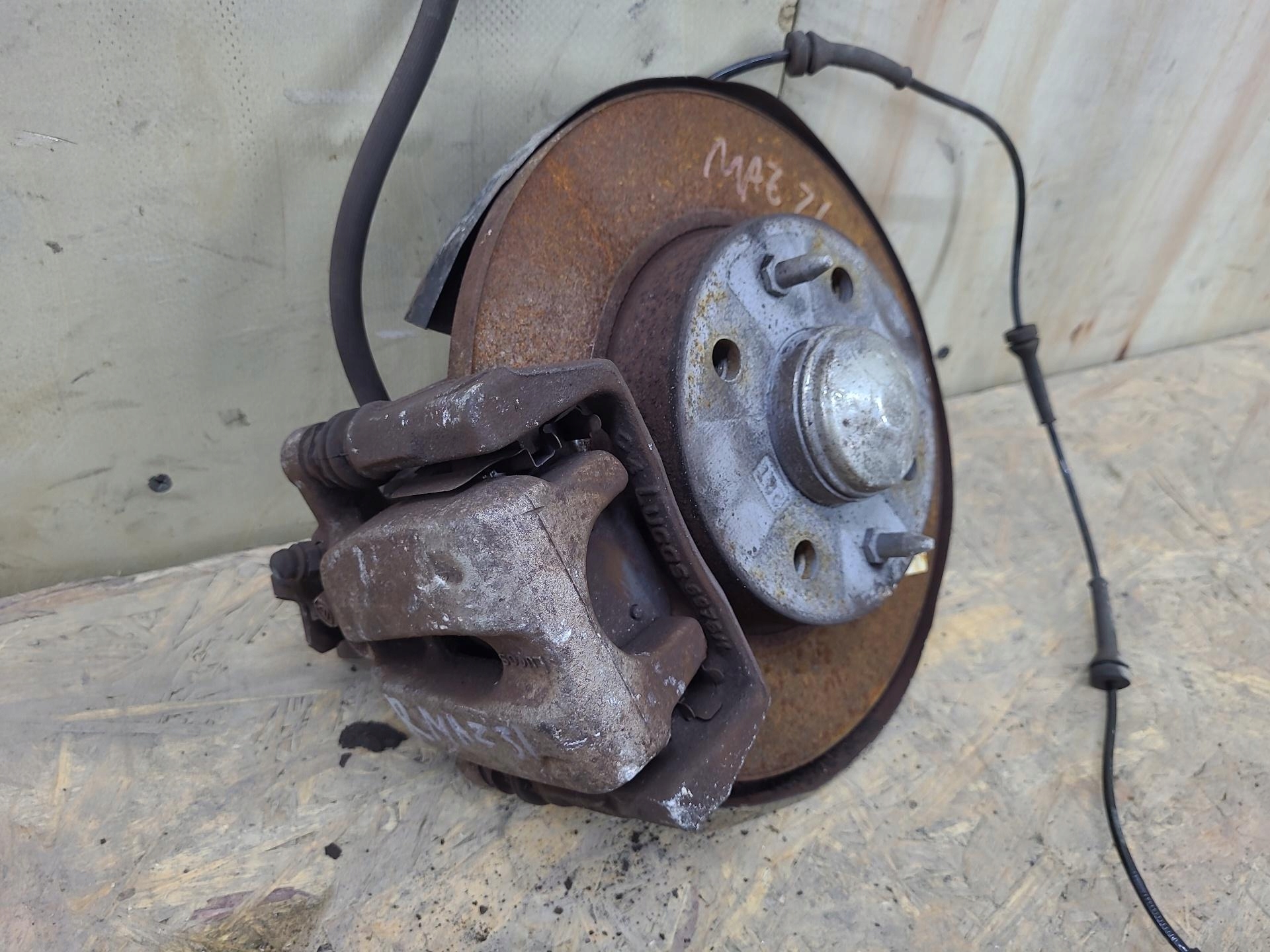 caliper brake rear part right side Fiat 500 2 2009