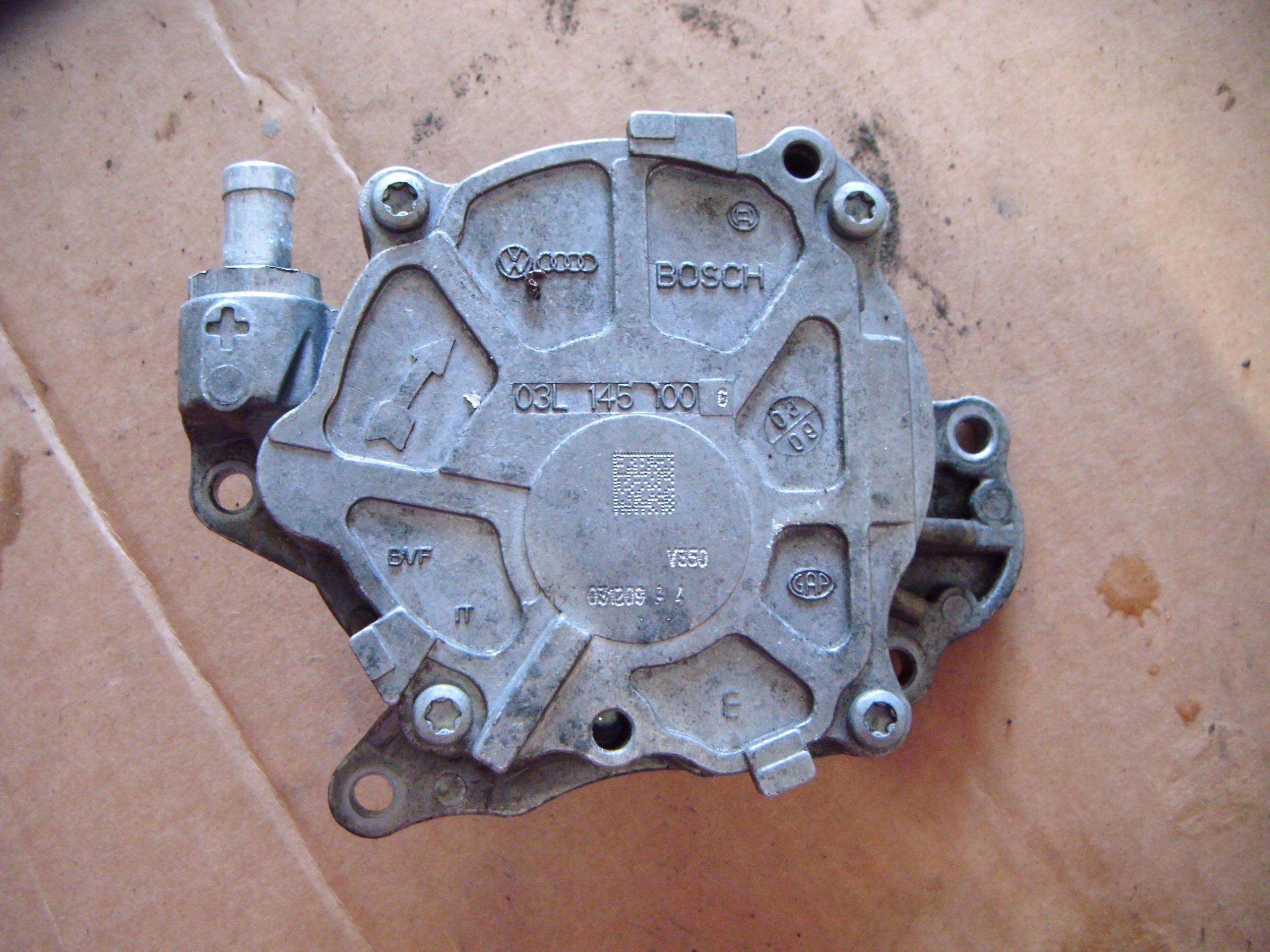 VW AUDI SKODA VACUM WAKUM POMPA 03L145100