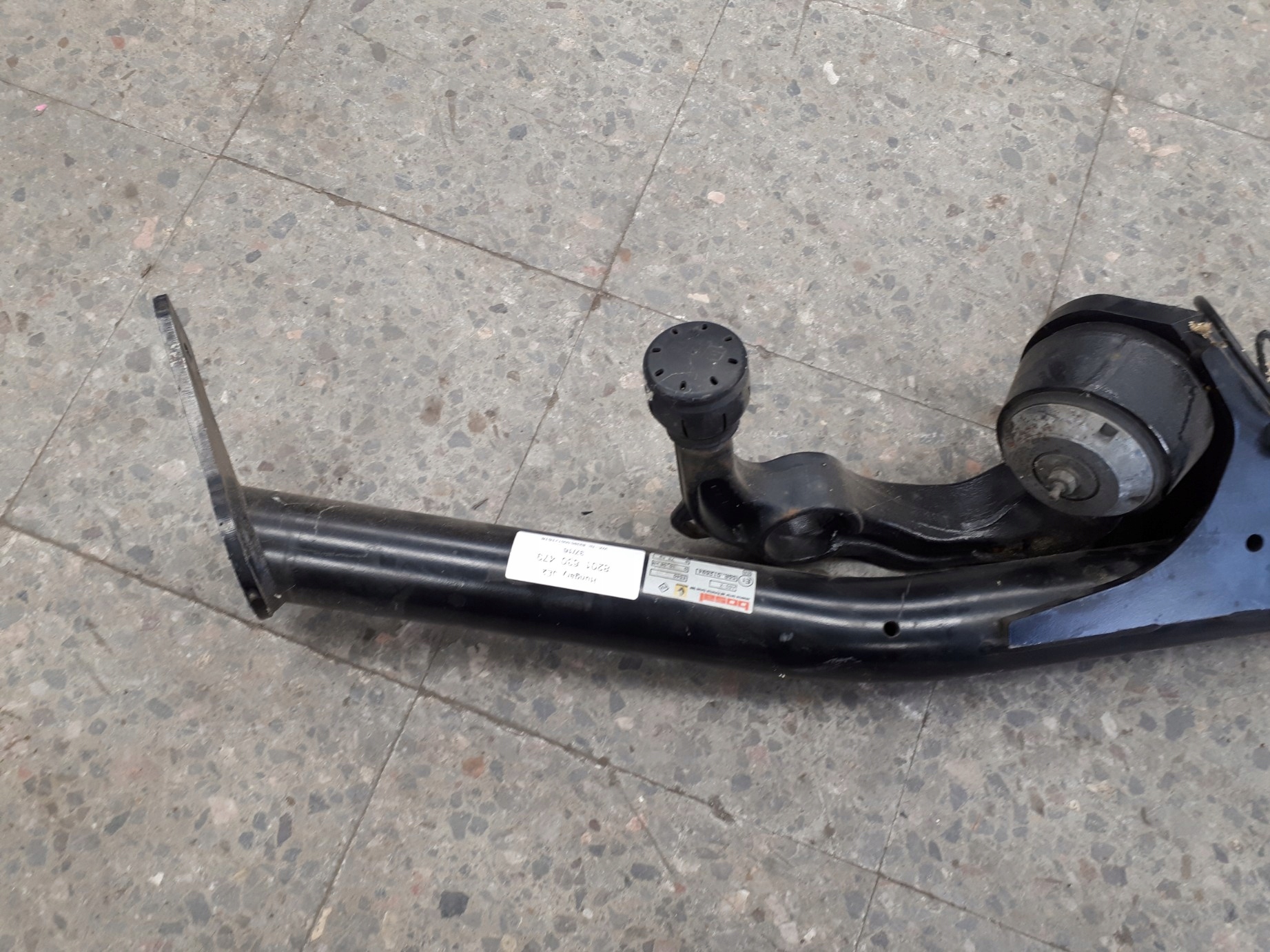 8201630479 Hak holowniczy RENAULT MEGANE IV Producent inny