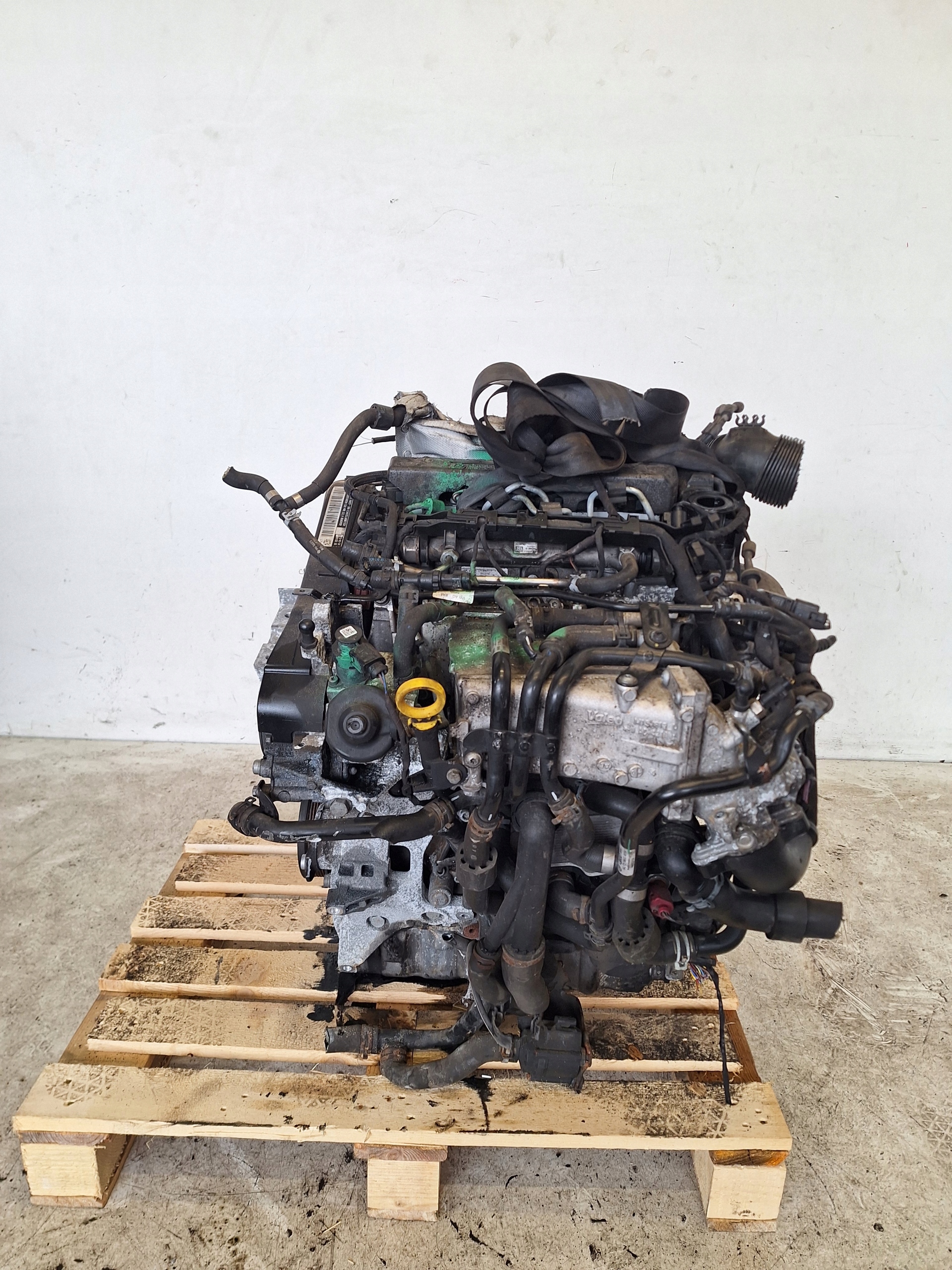 VOLKSWAGEN SEAT SKODA AUDI engine 1.6 TDI CLH 105KM
