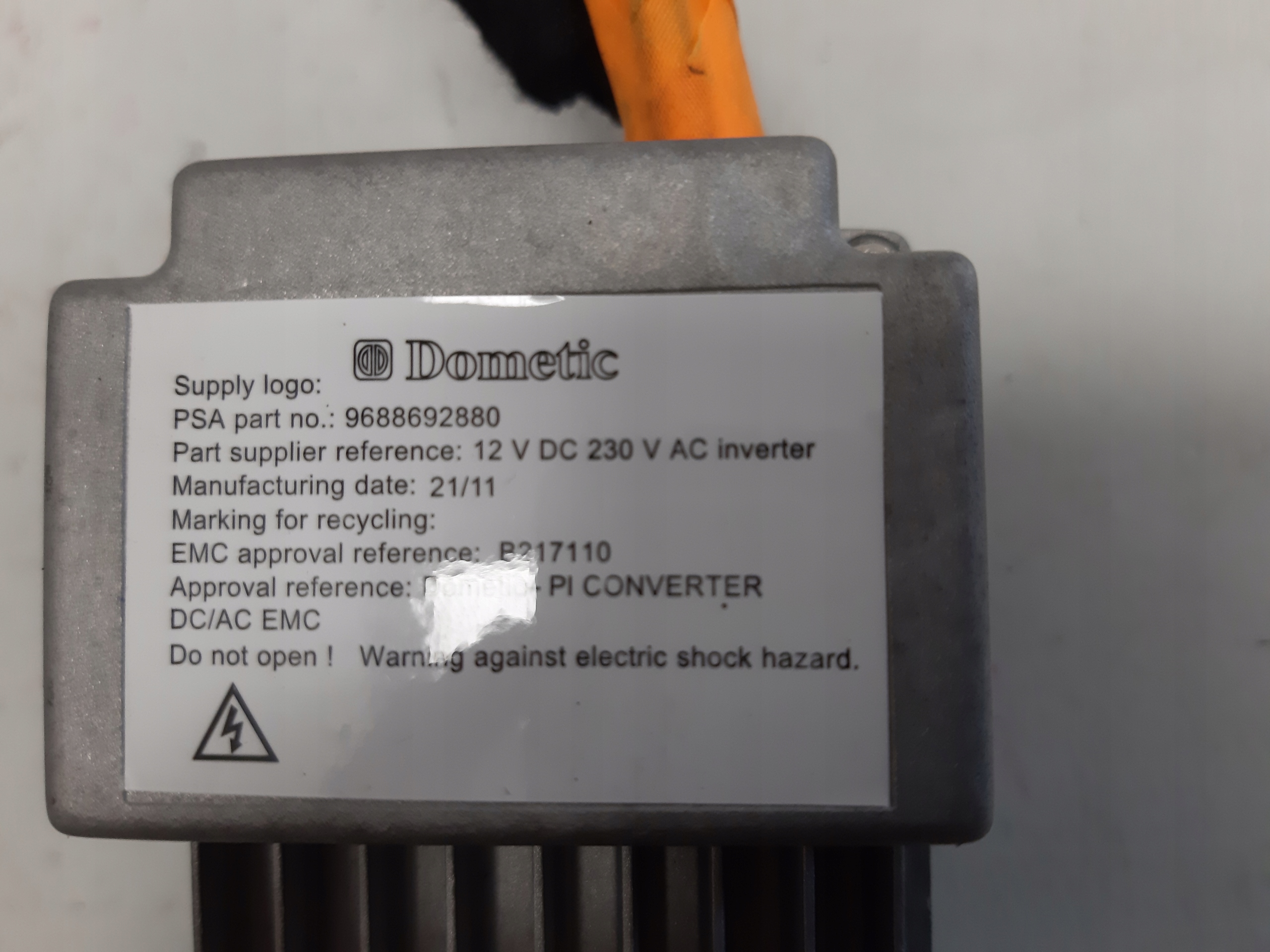 CITROEN C4 II PRZETWORNICA NAPIĘCIA 9688692880 Marka Dometic