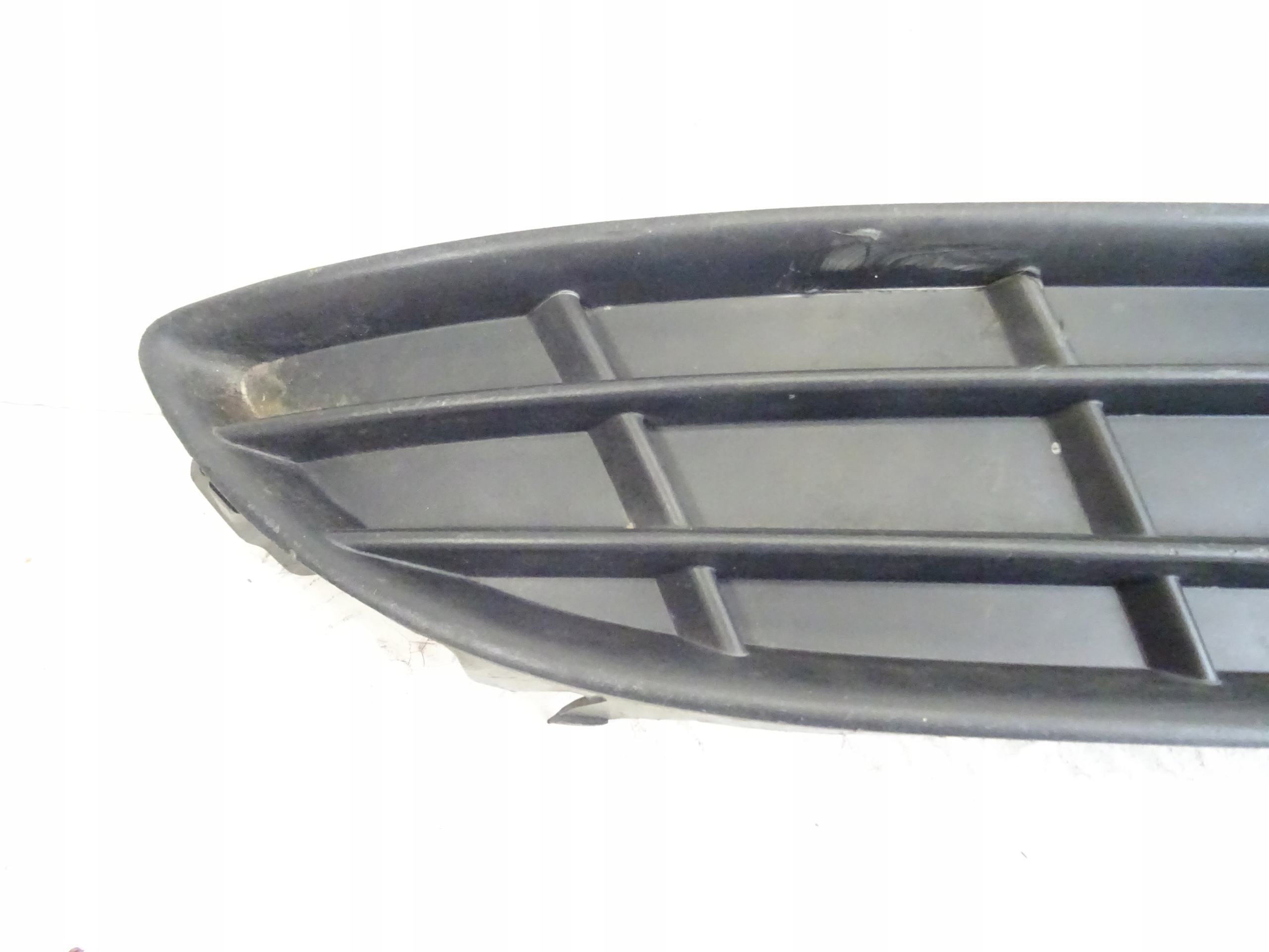 grid of a bumper front front right SKODA FABIA II 5J0807368A