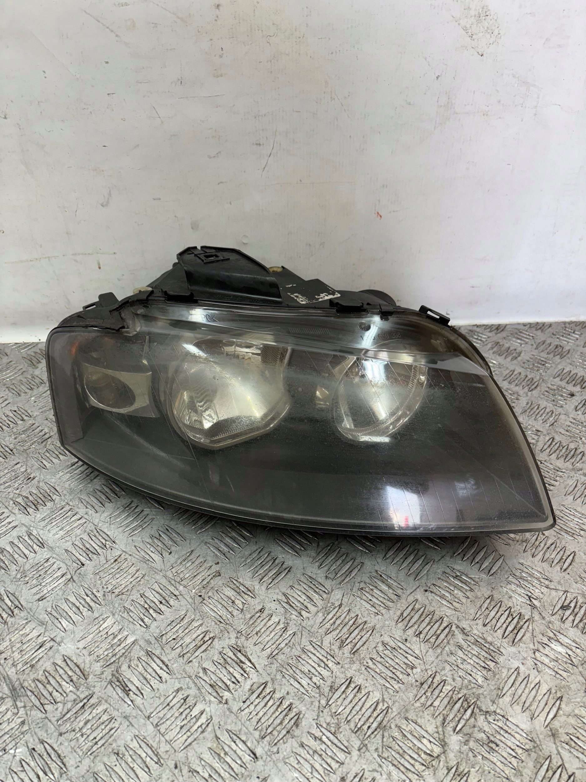 REFLEKTOR Licht rechts AUDI A3 8P0 LIFT 05