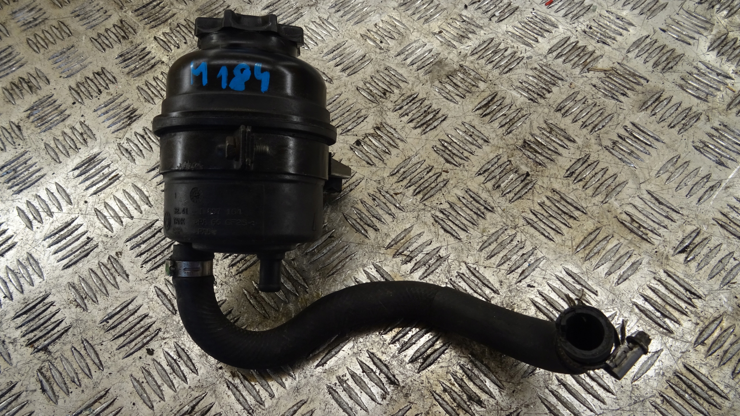 Servobehälter BMW E46 X5 32411097164 nr M184